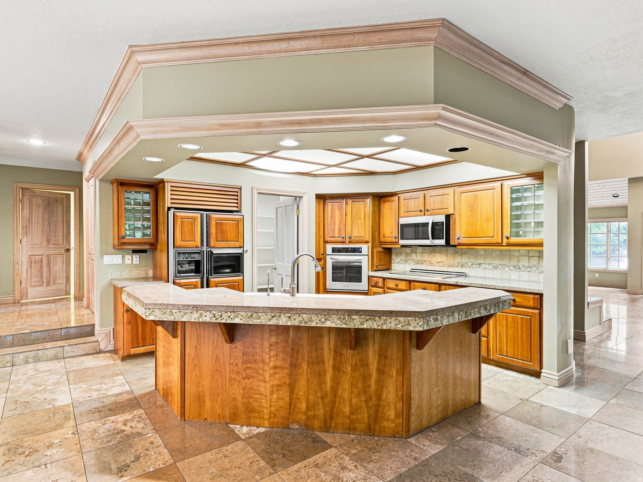 main property photo 39