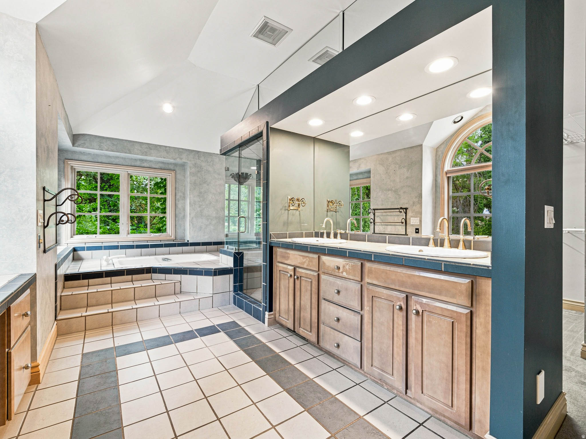 main property photo 61