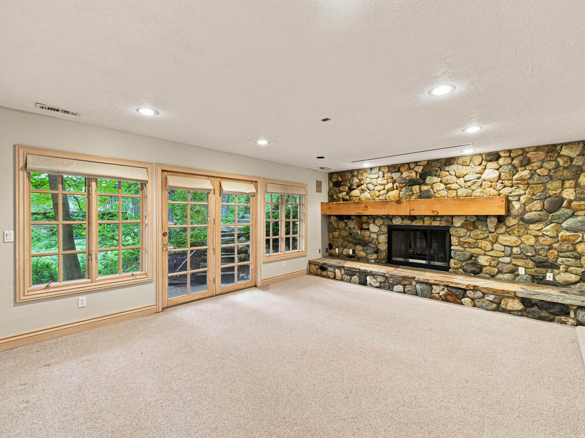 main property photo 68