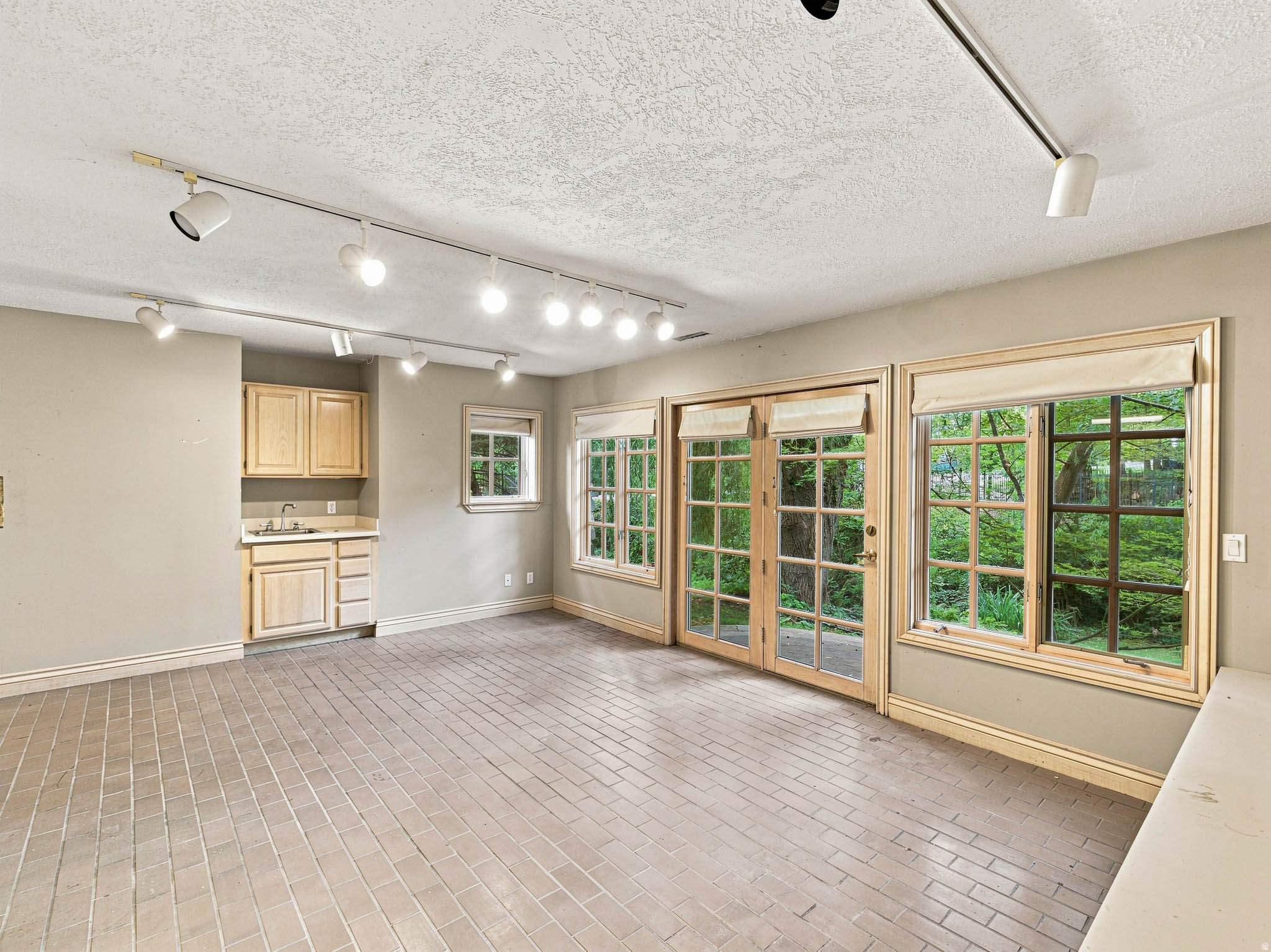 main property photo 72
