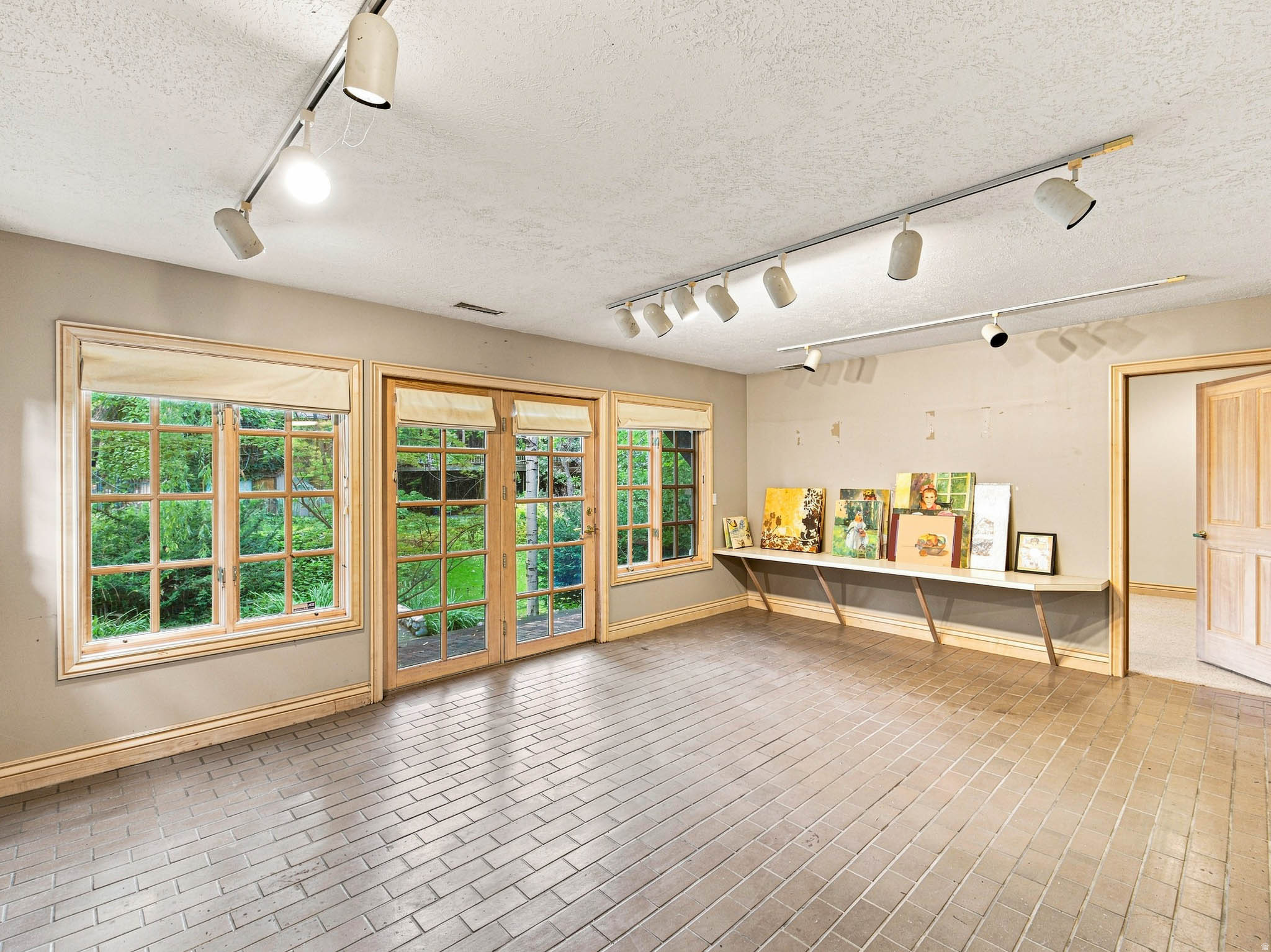 main property photo 73