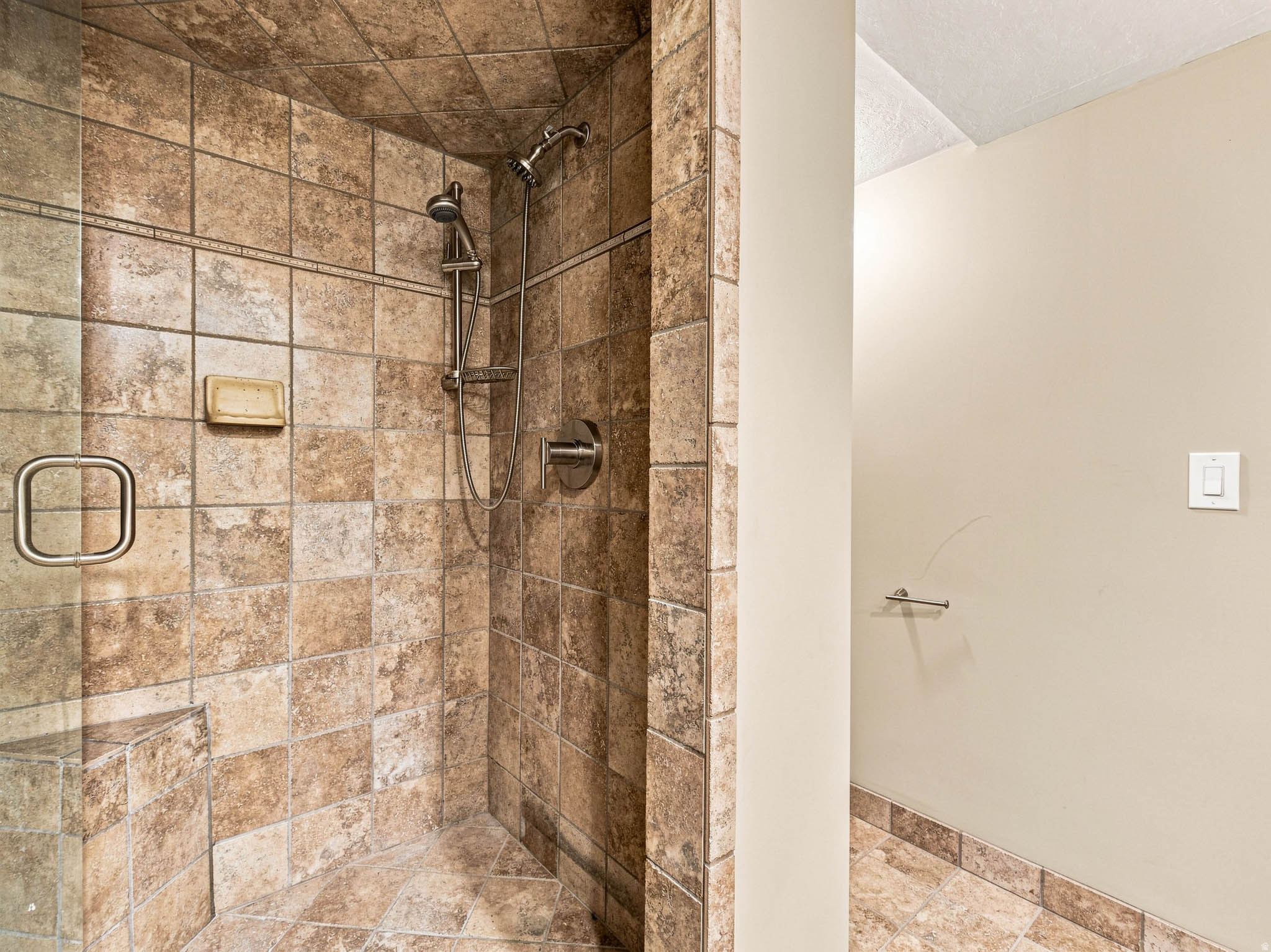 main property photo 80