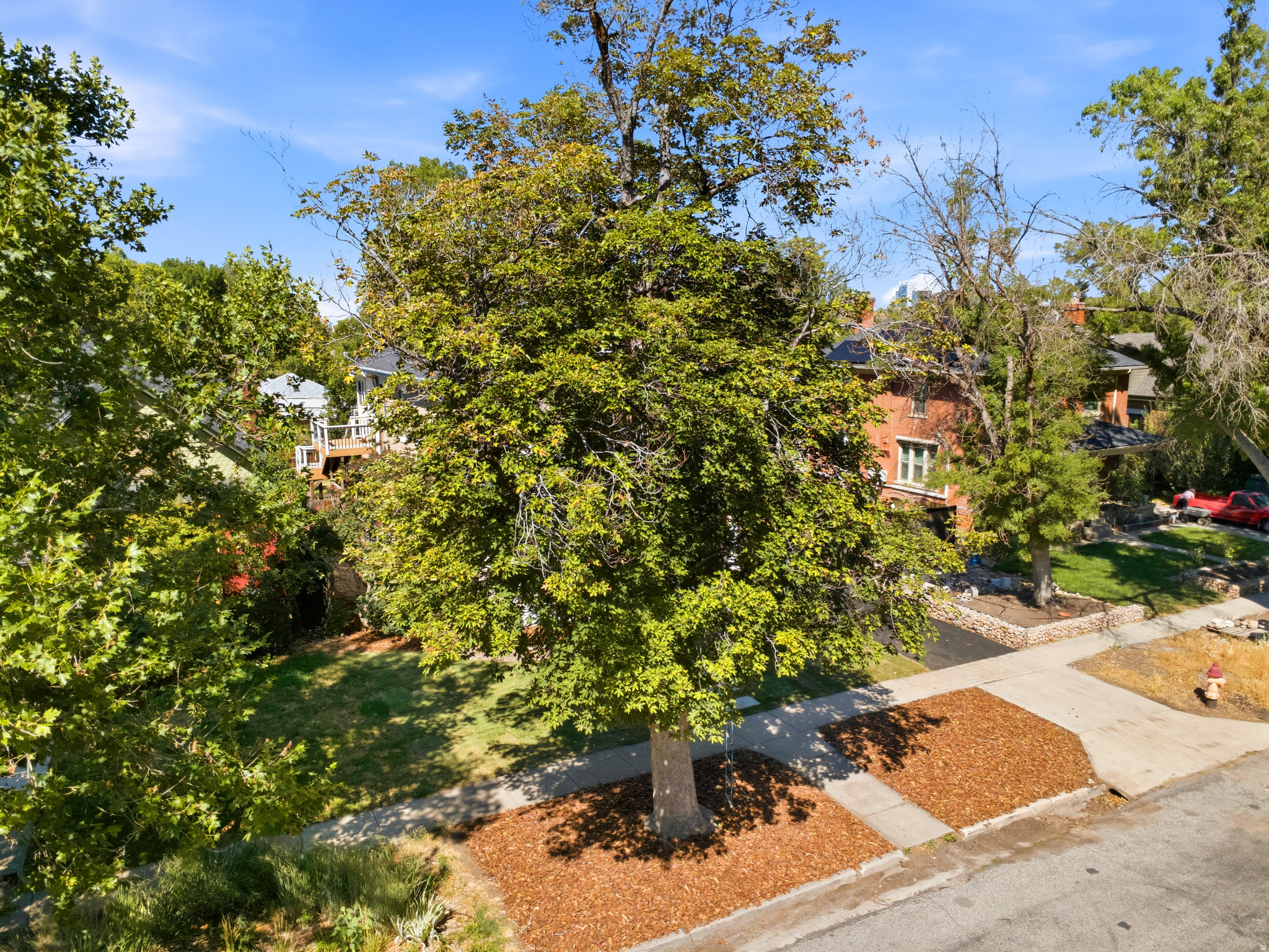 main property photo 73