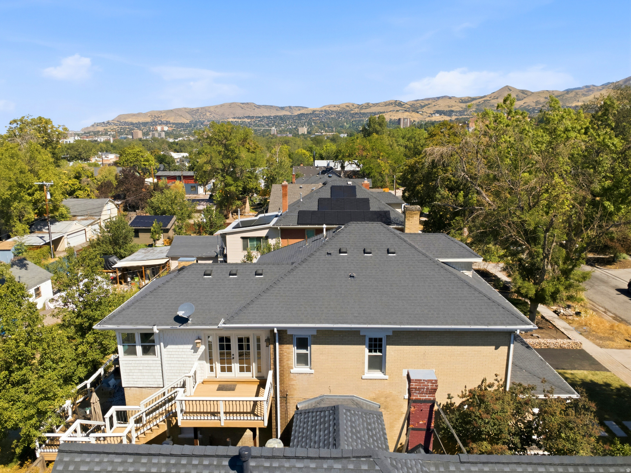 main property photo 77