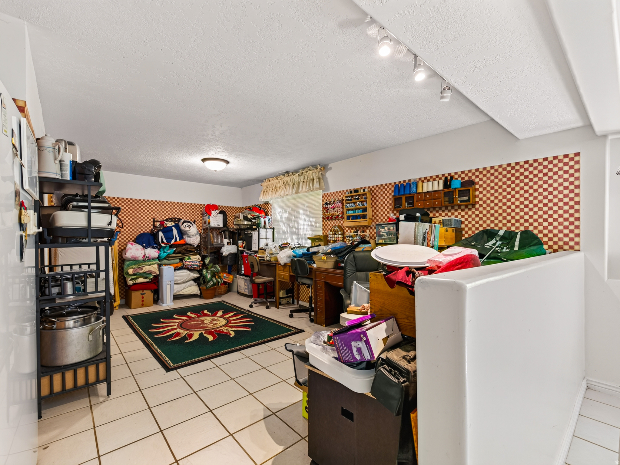 main property photo 48