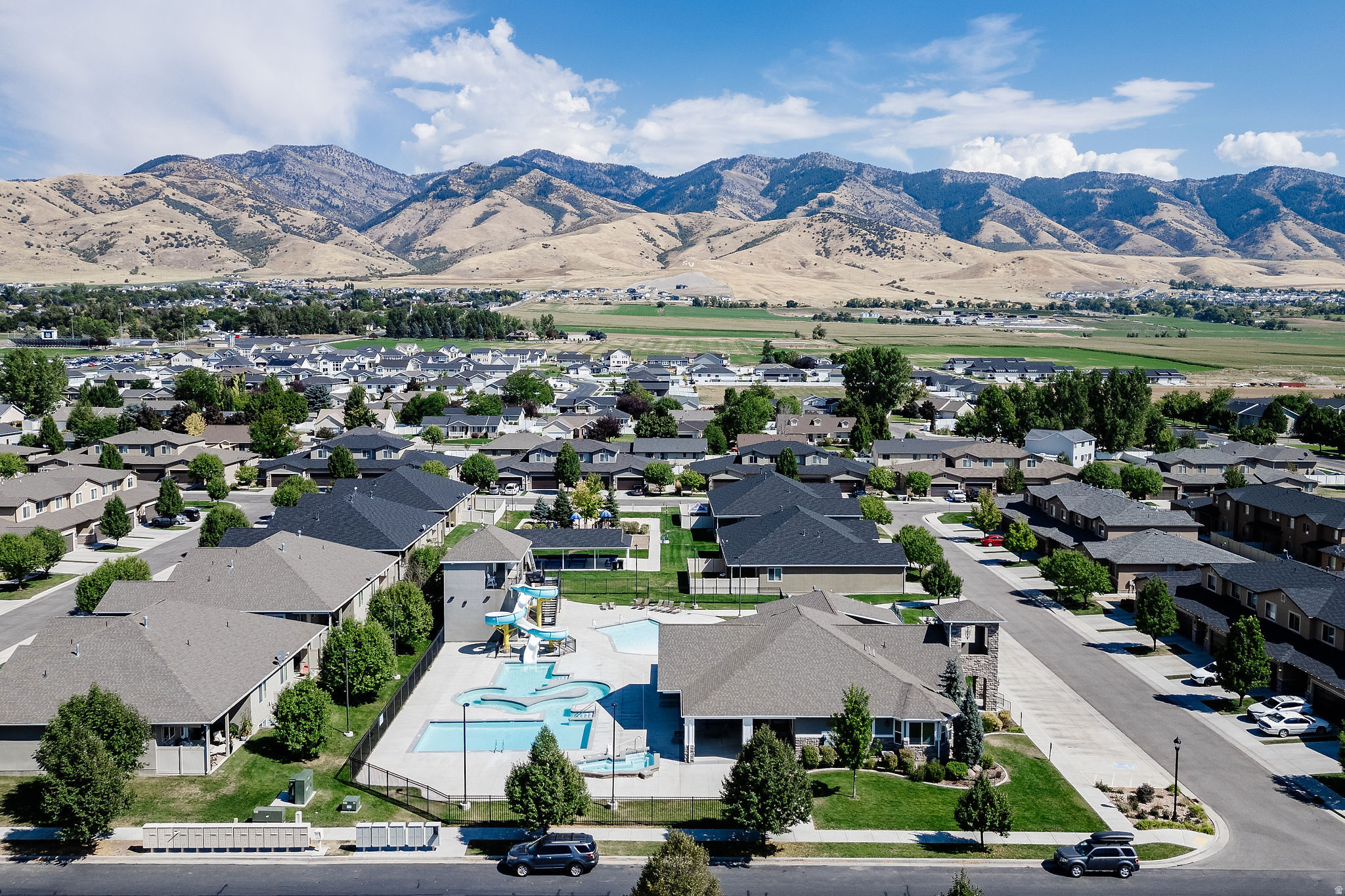 main property photo 41