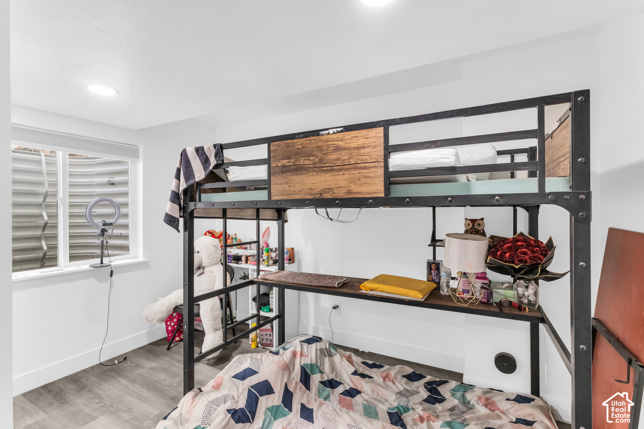 main property photo 17