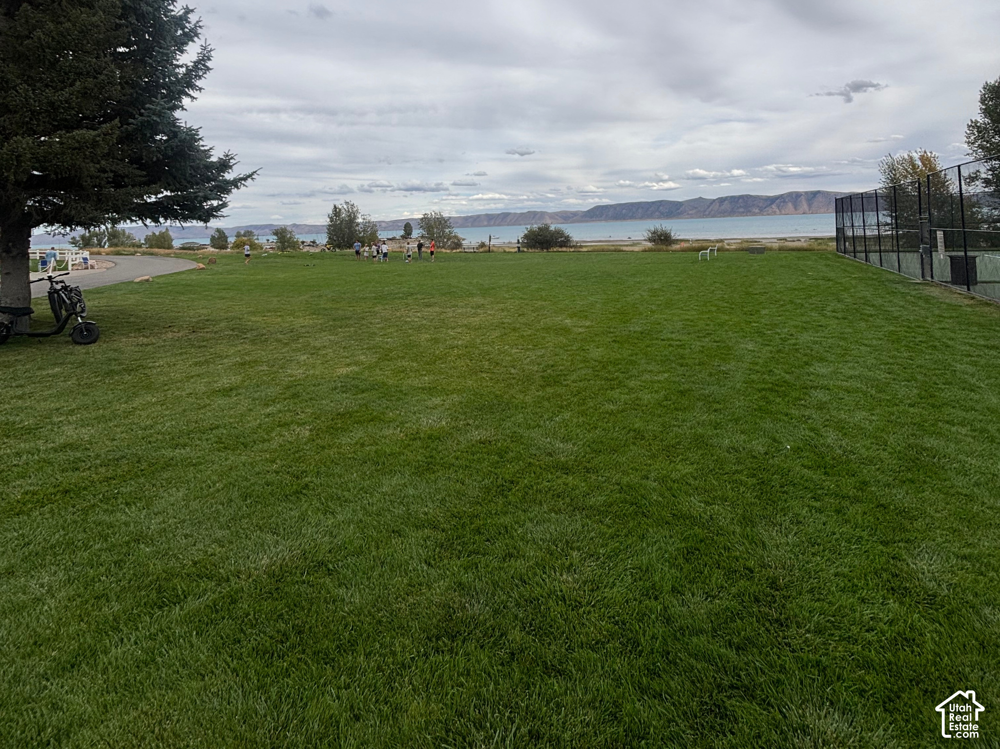 main property photo 6