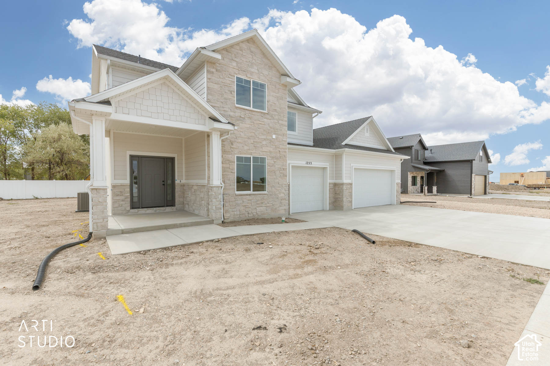 main property photo 41