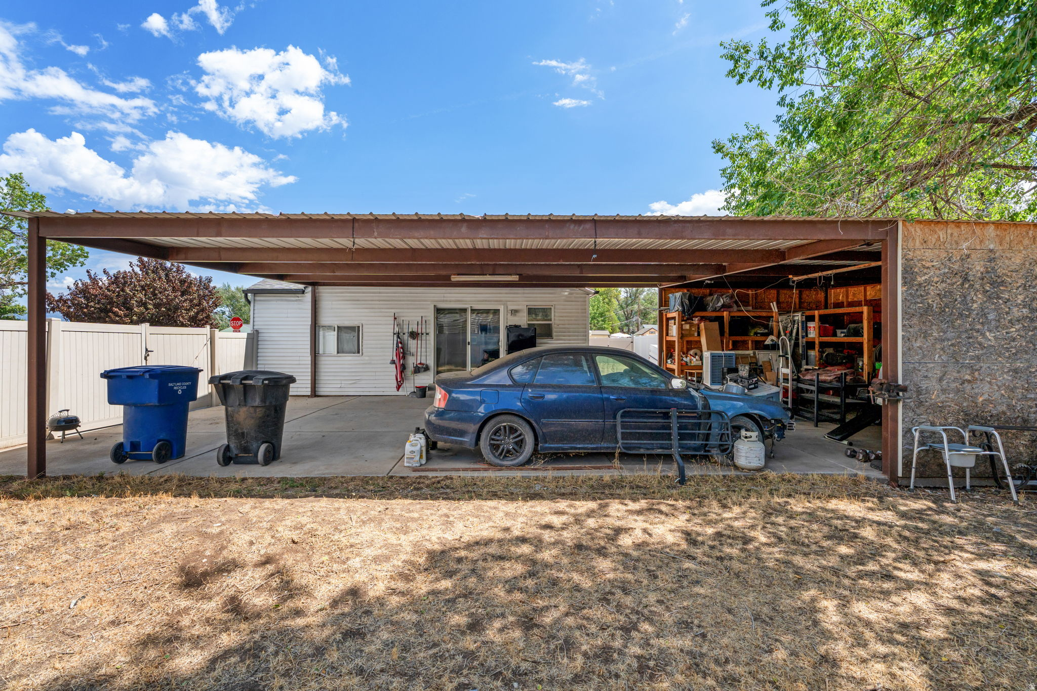 main property photo 33