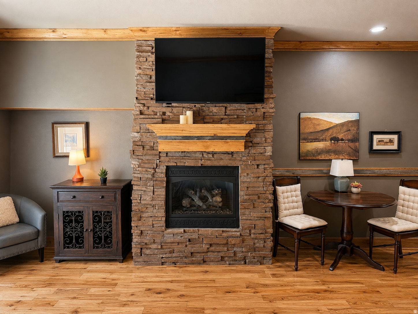 main property photo 6