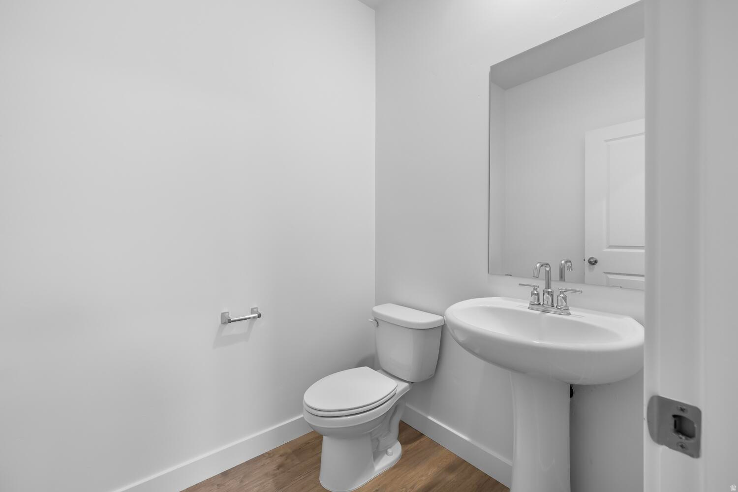 main property photo 9