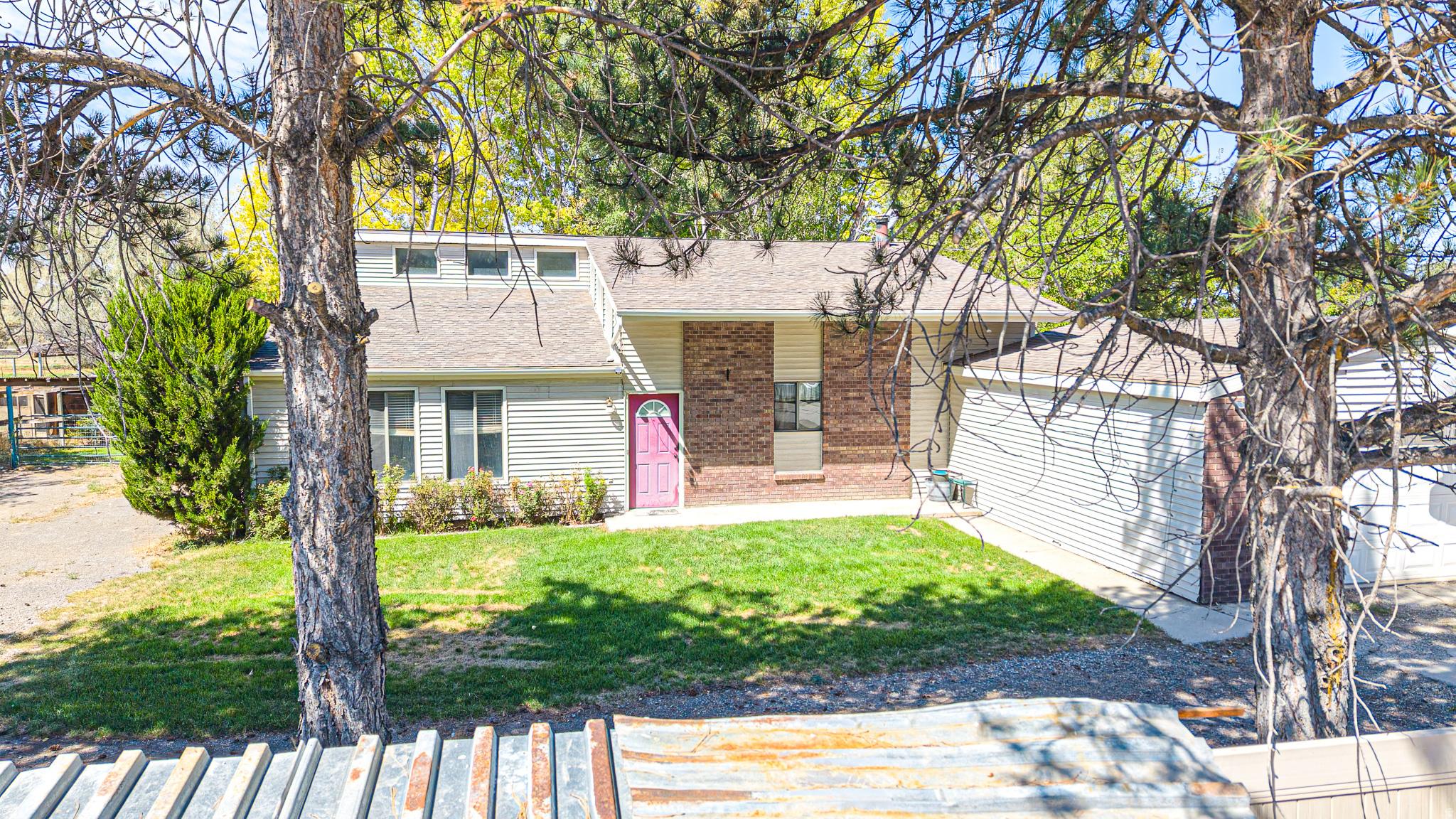 main property photo 25
