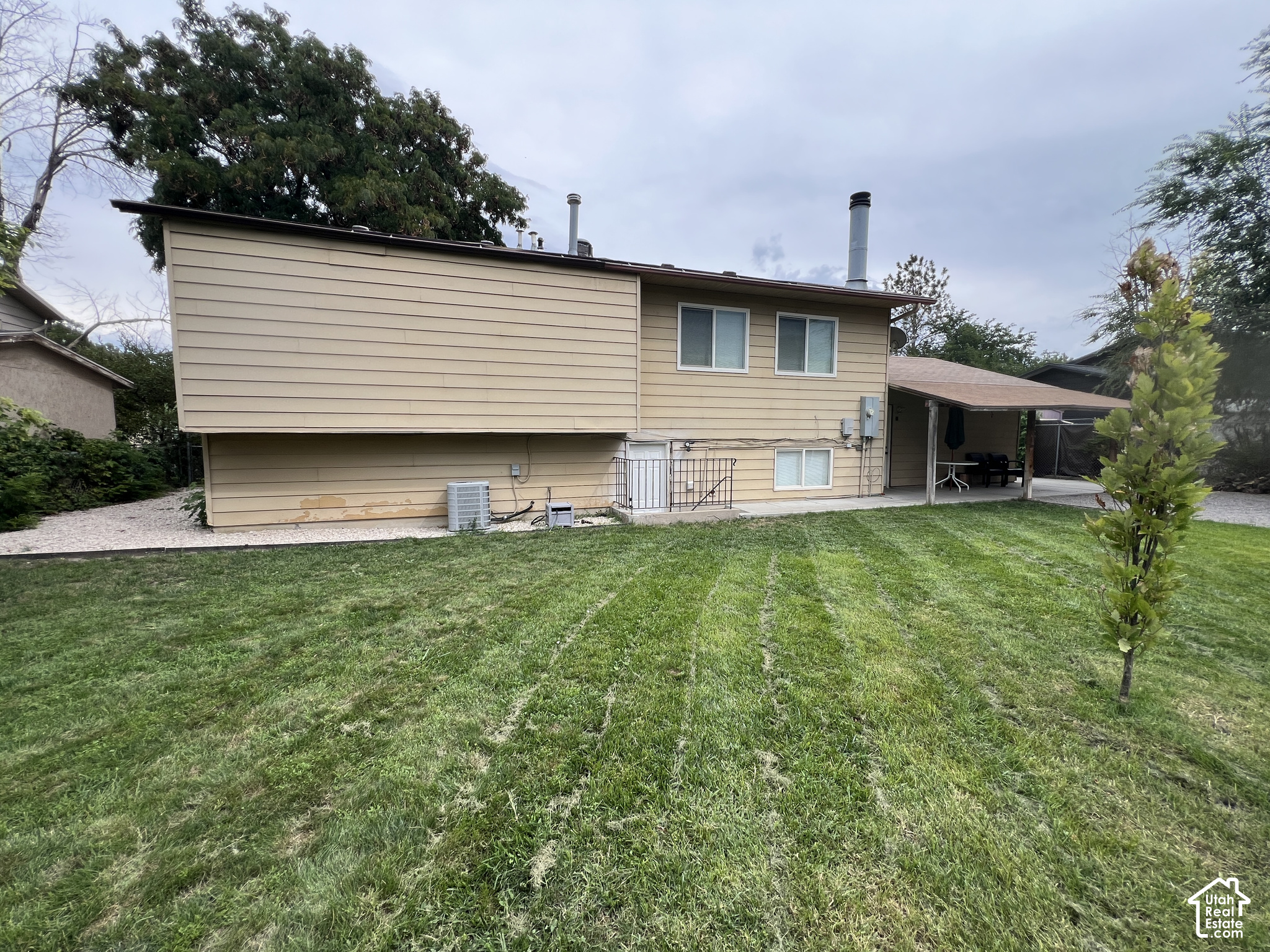 main property photo 33