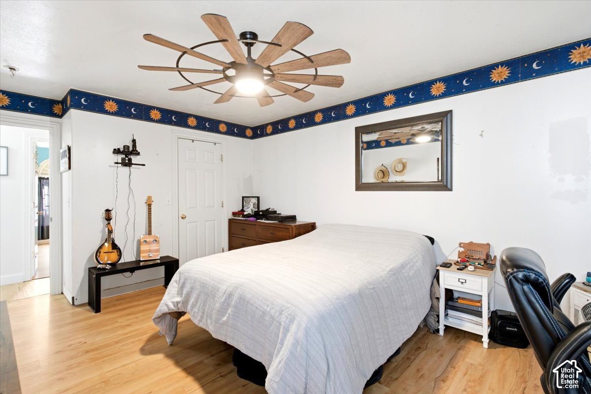 main property photo 16