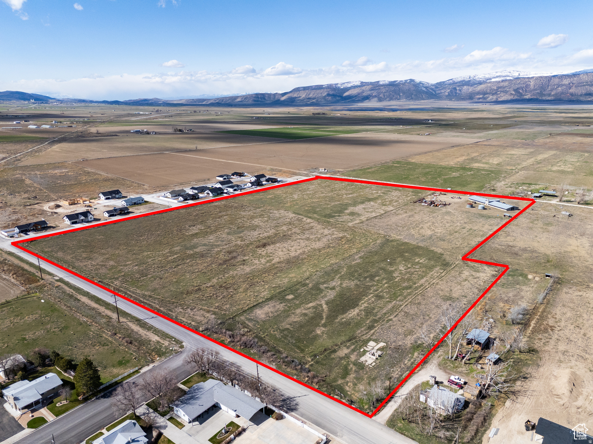 main property photo 0