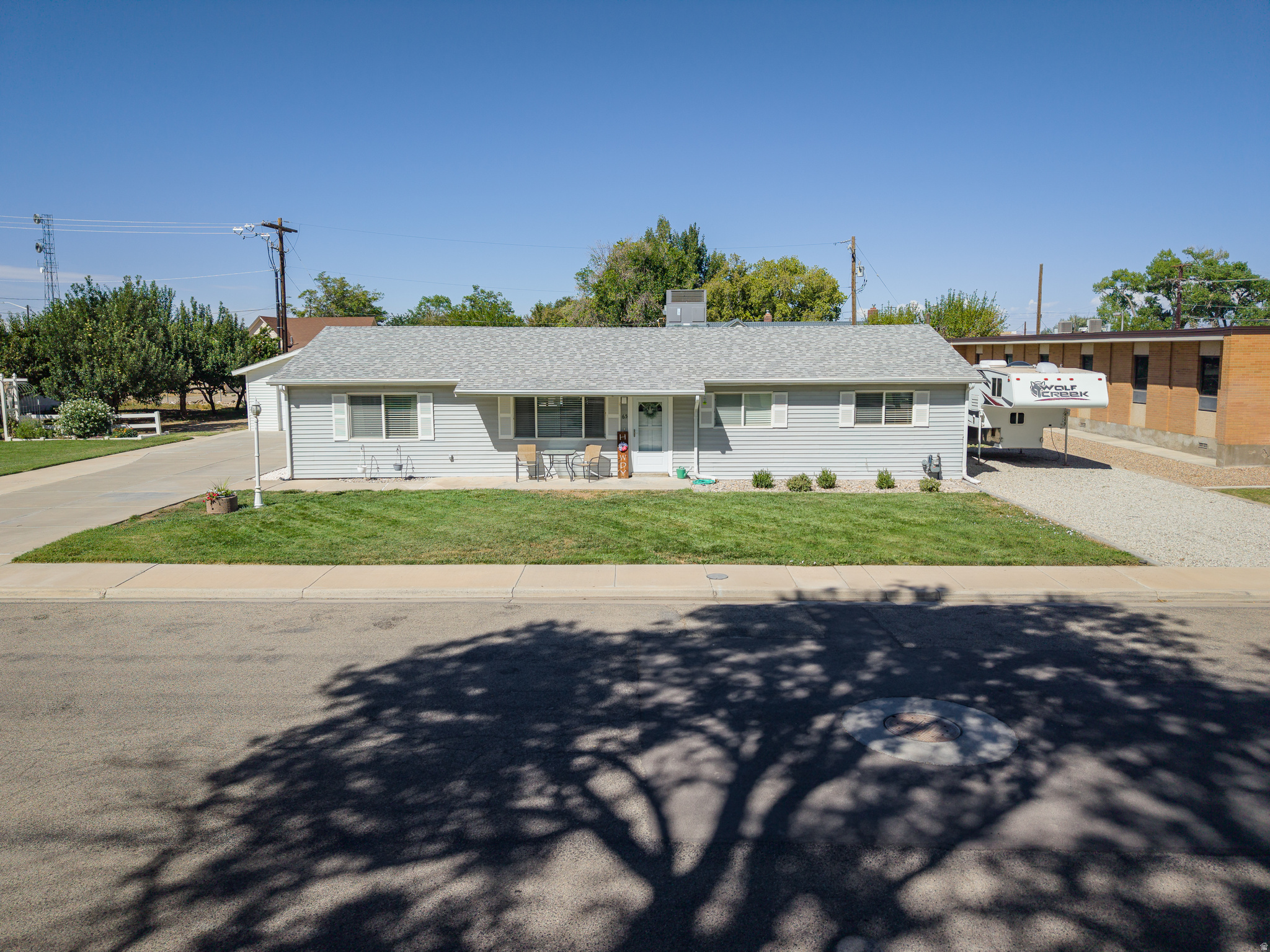 main property photo 38