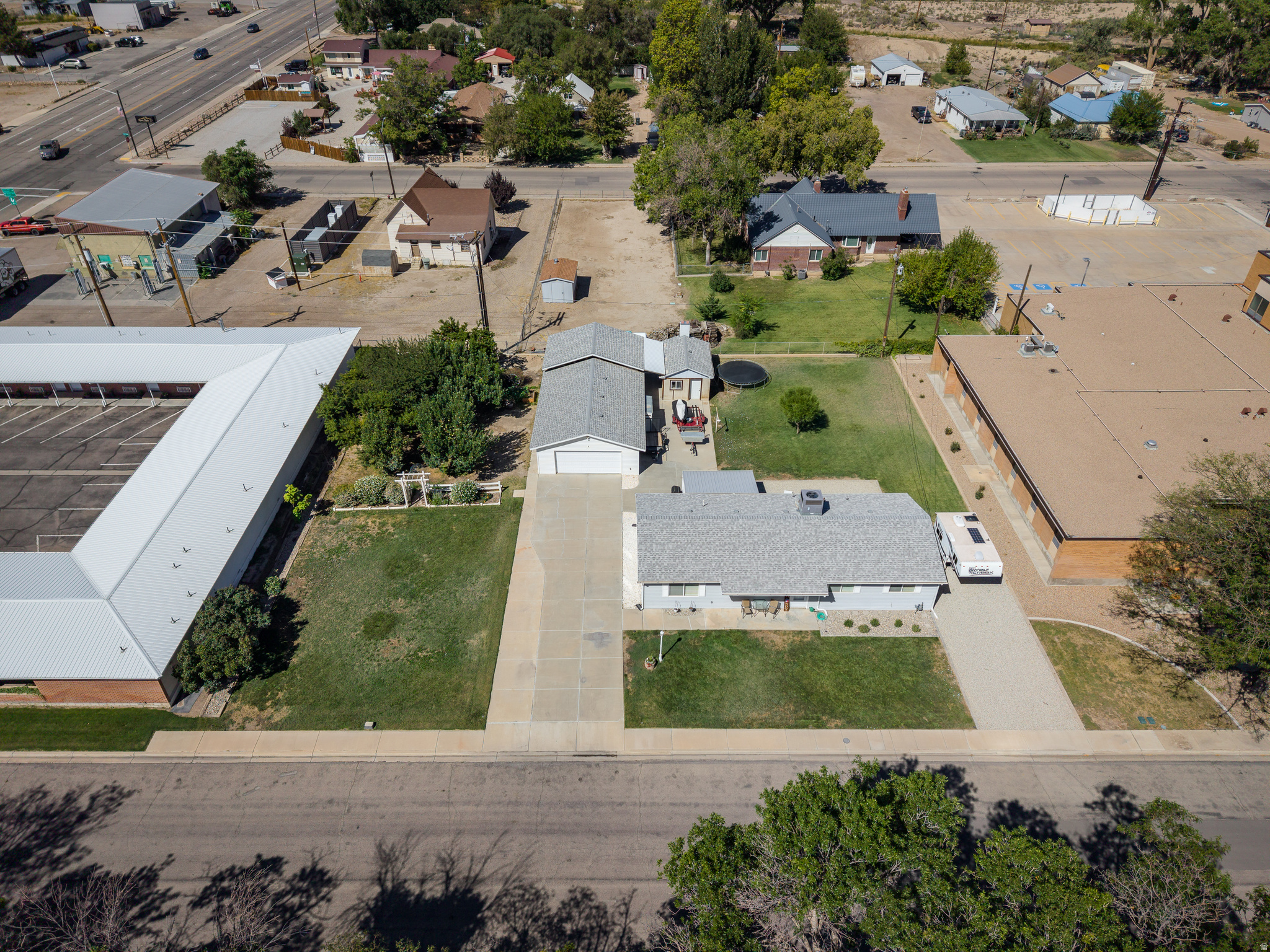 main property photo 45