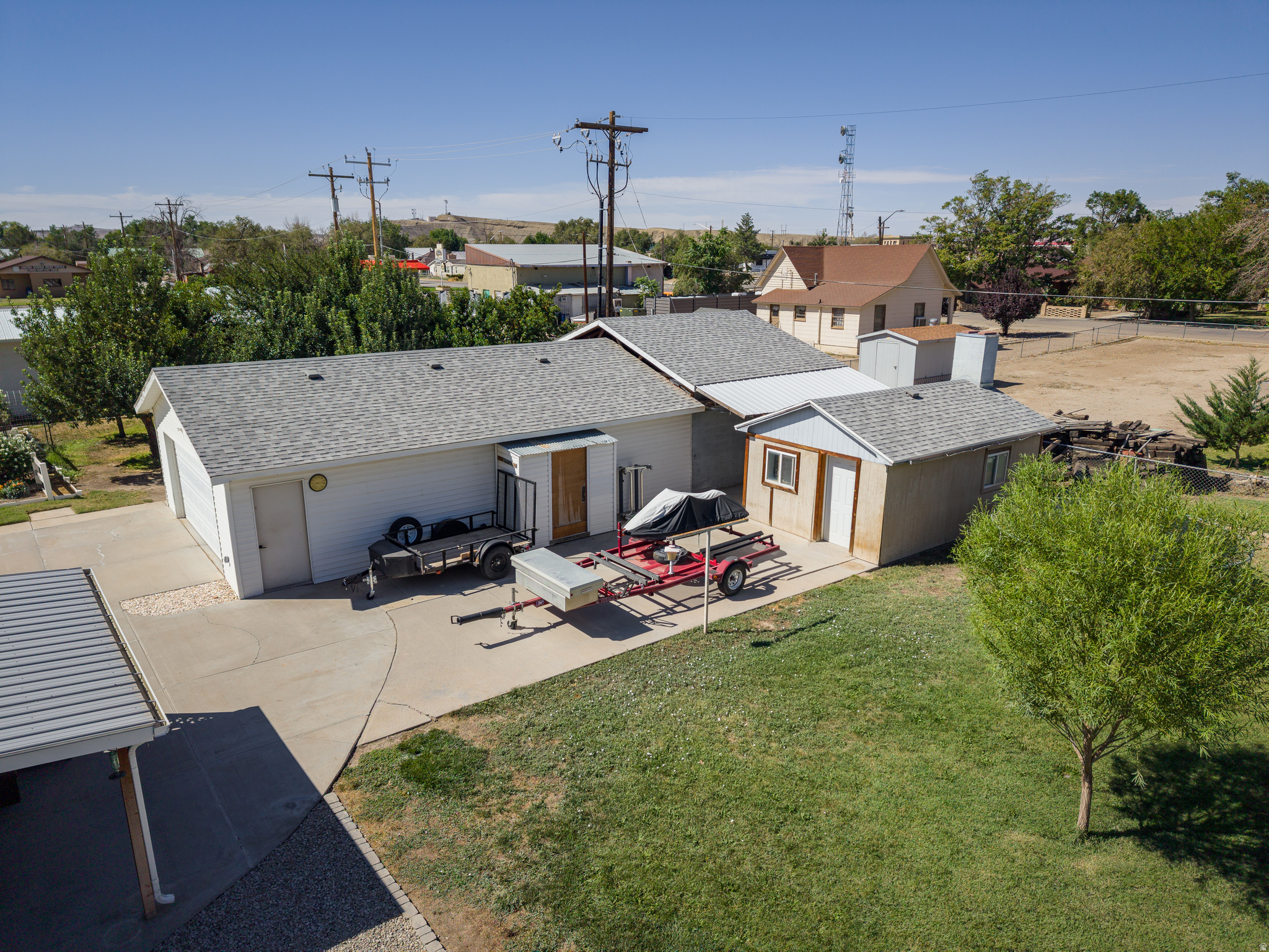 main property photo 50