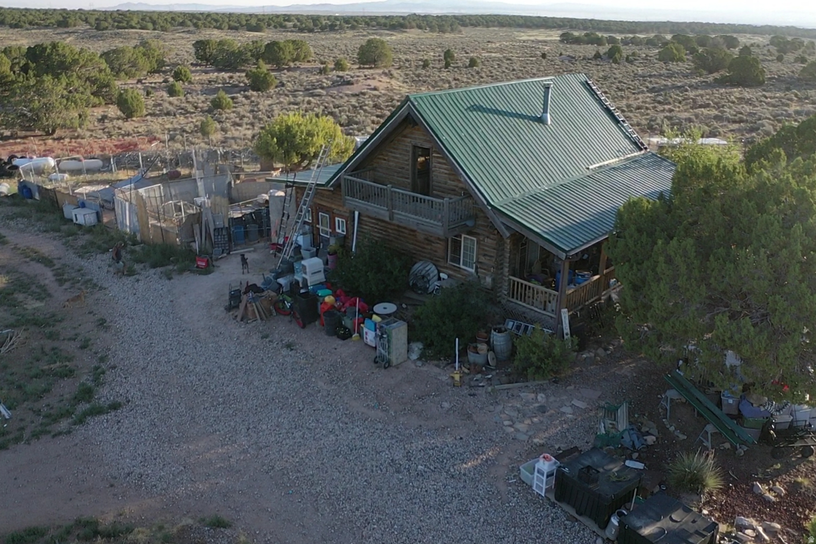 main property photo 16