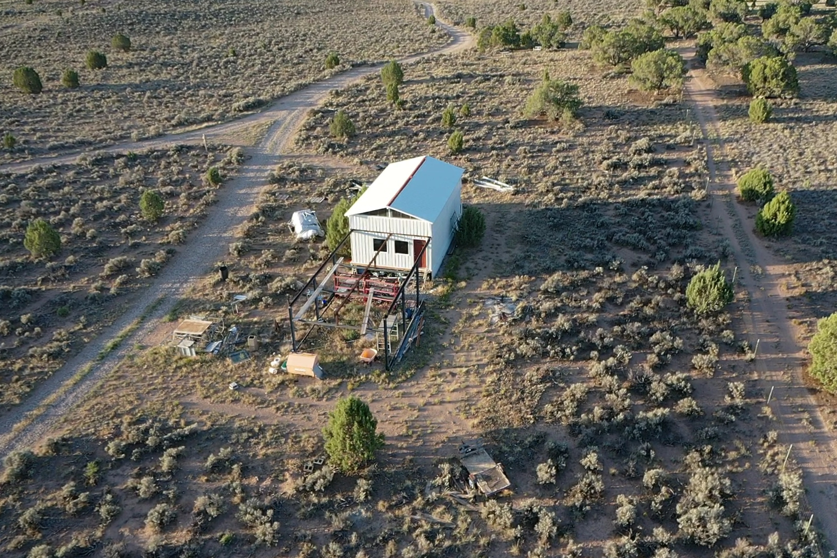 main property photo 30