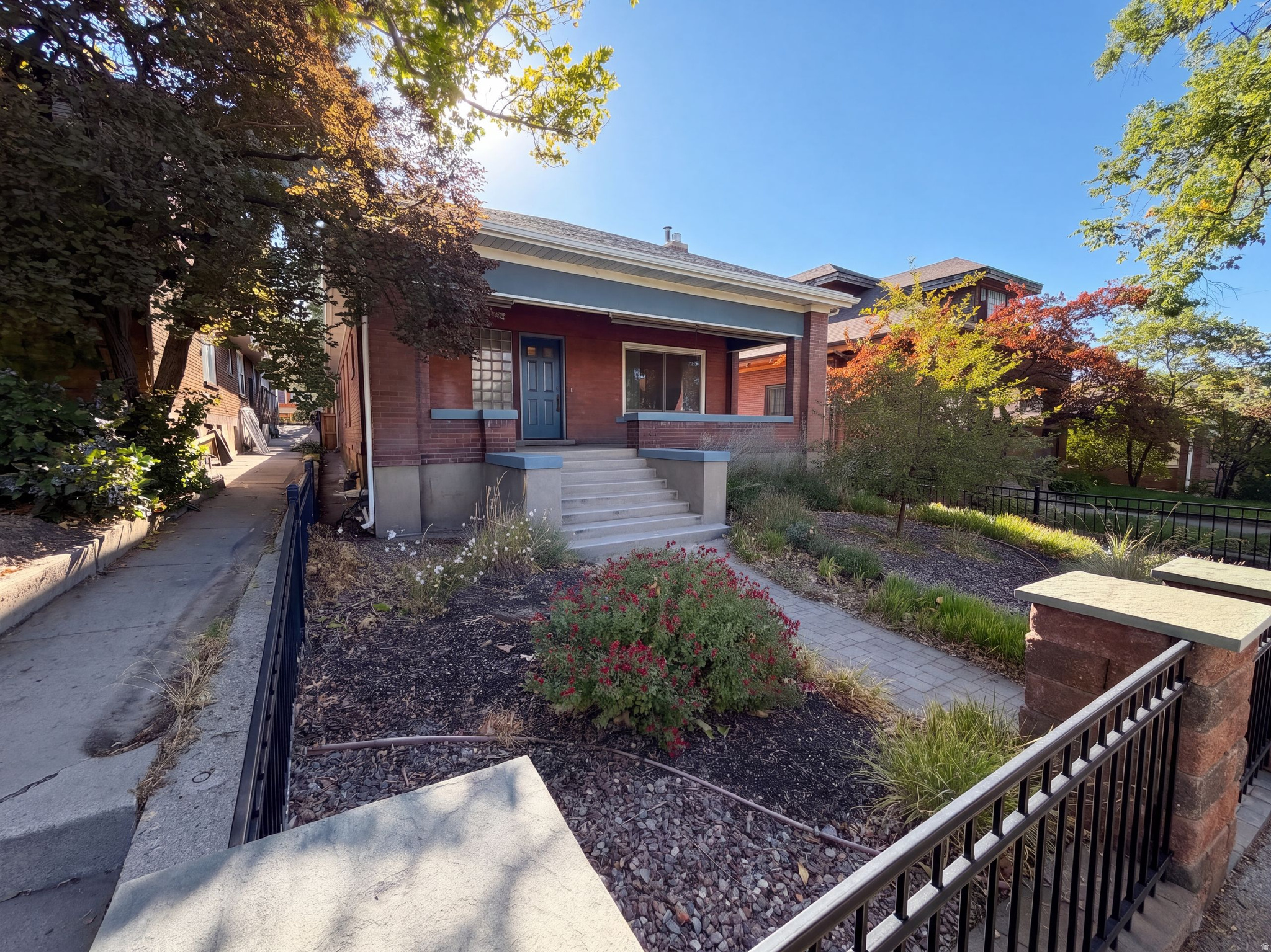 main property photo 19