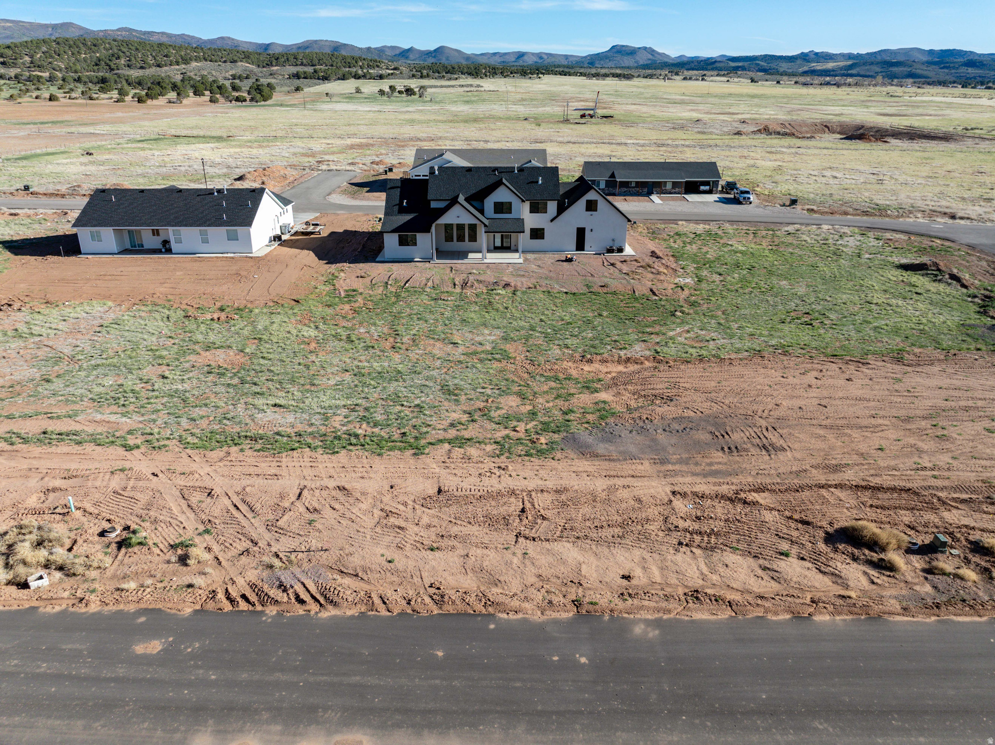 main property photo 0