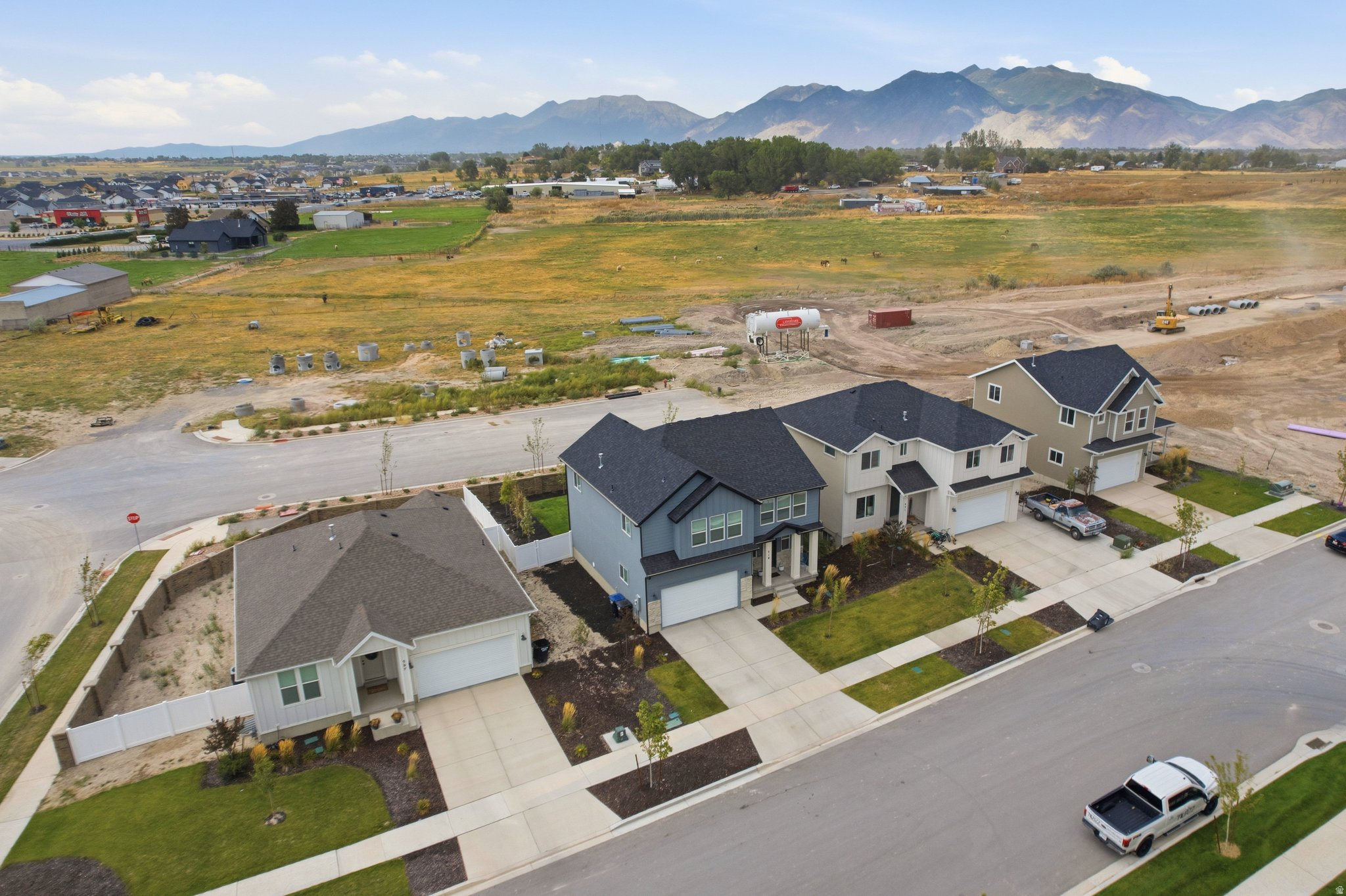 main property photo 66