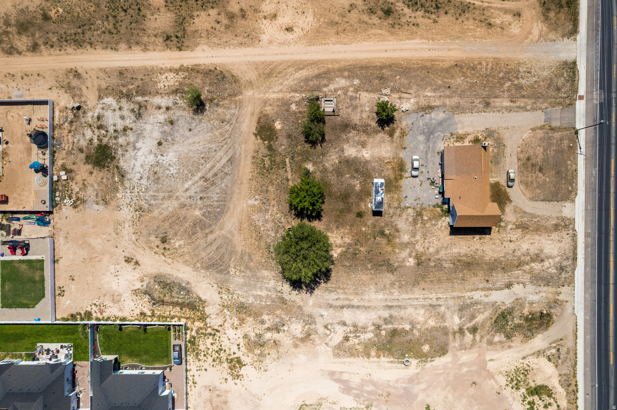 main property photo 17
