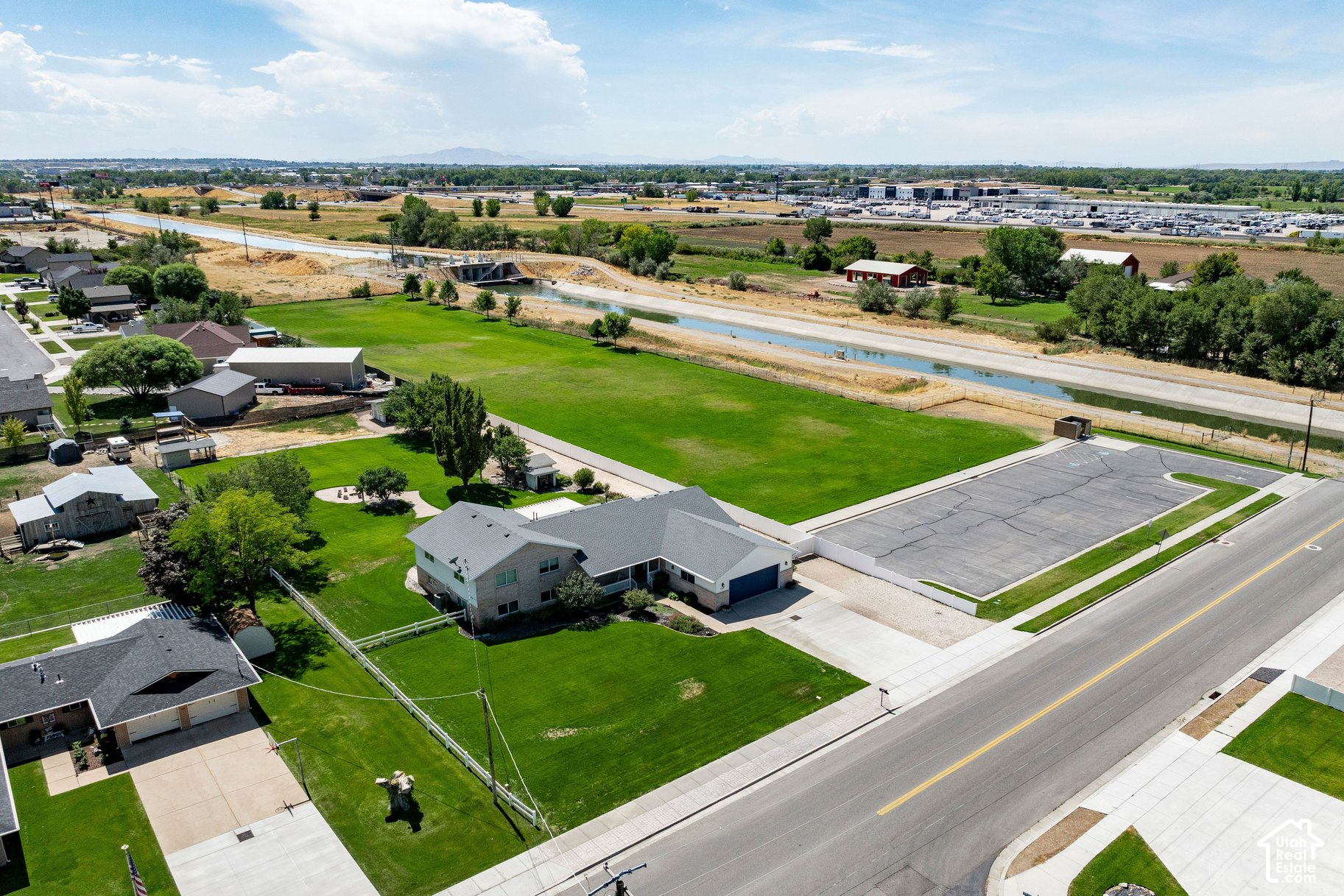 main property photo 51