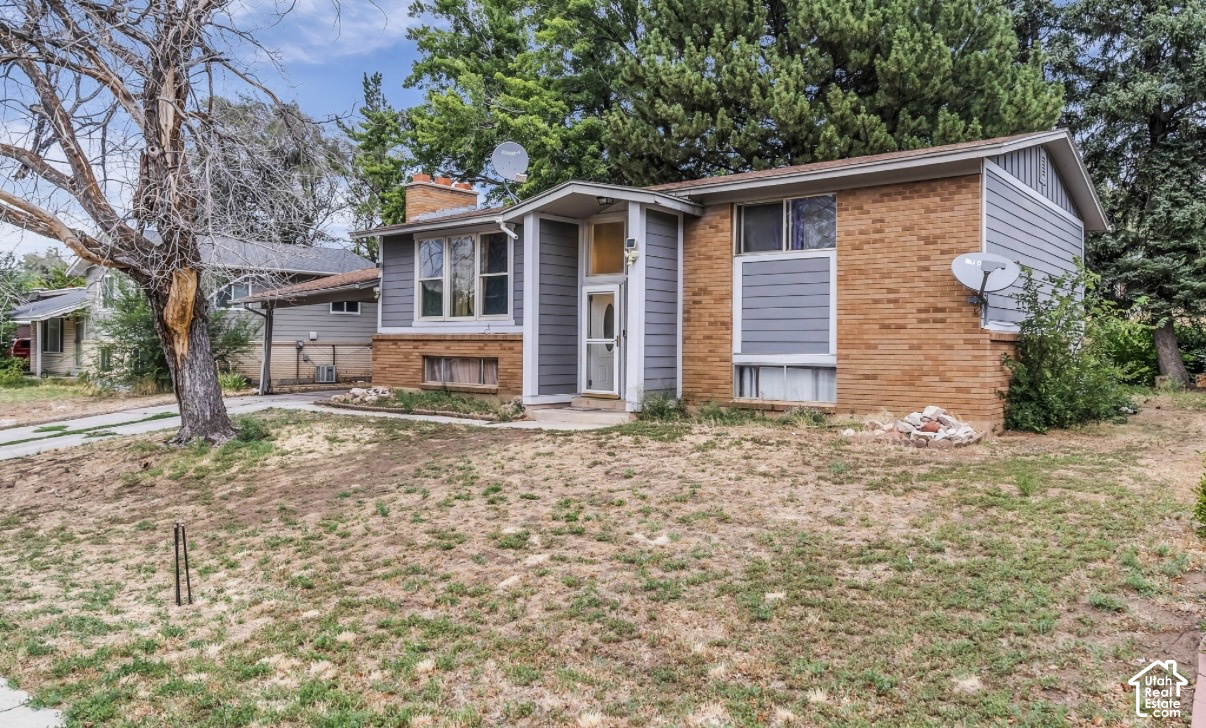 main property photo 25