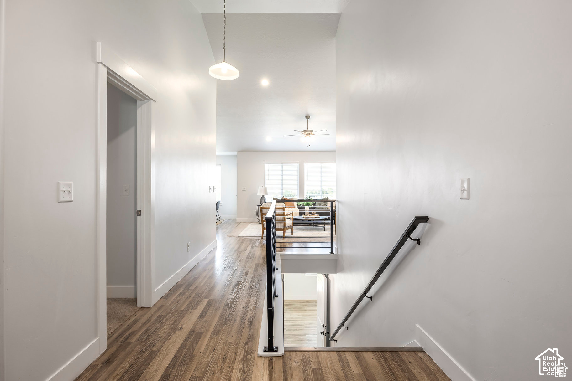 property viewer photo 6