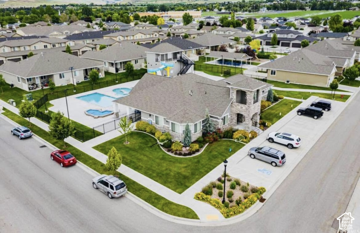 main property photo 16