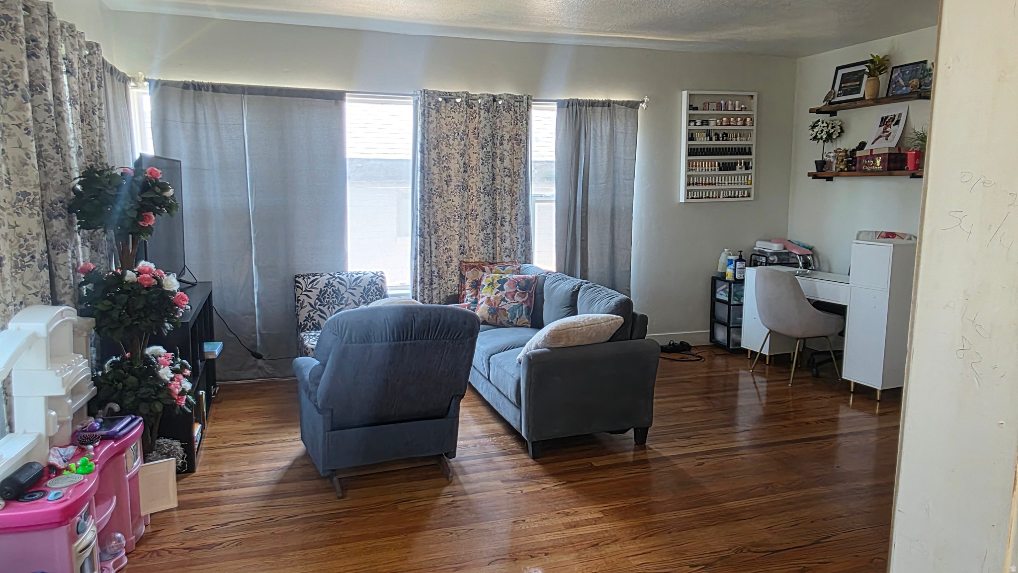 main property photo 18