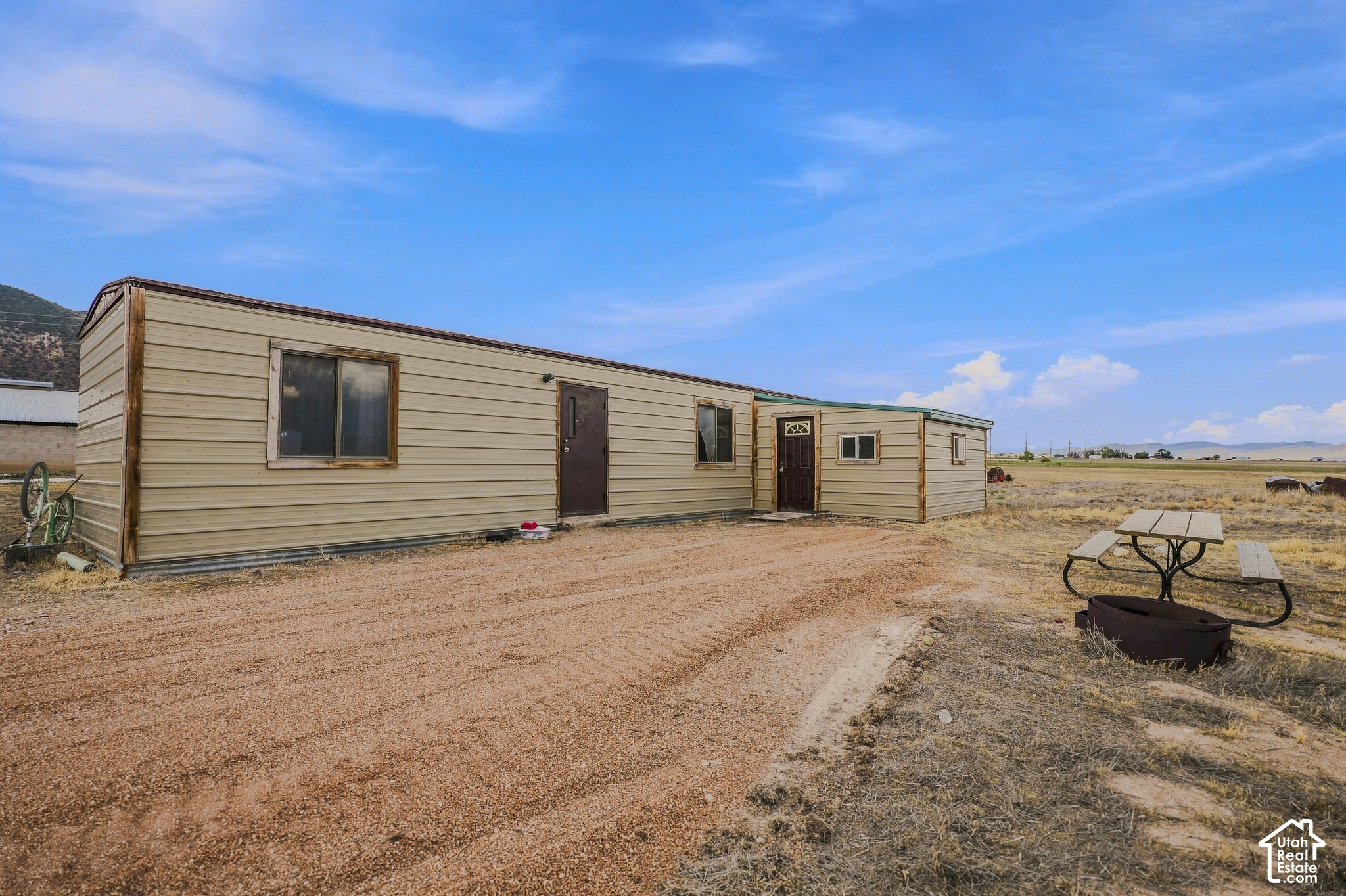 main property photo 45