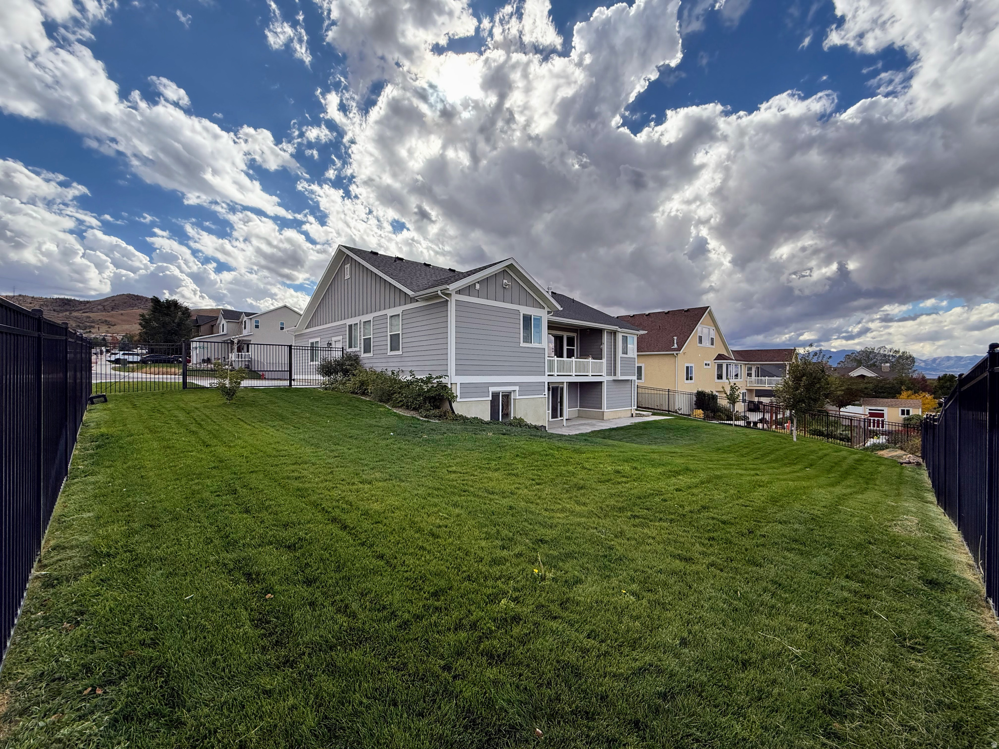 main property photo 36