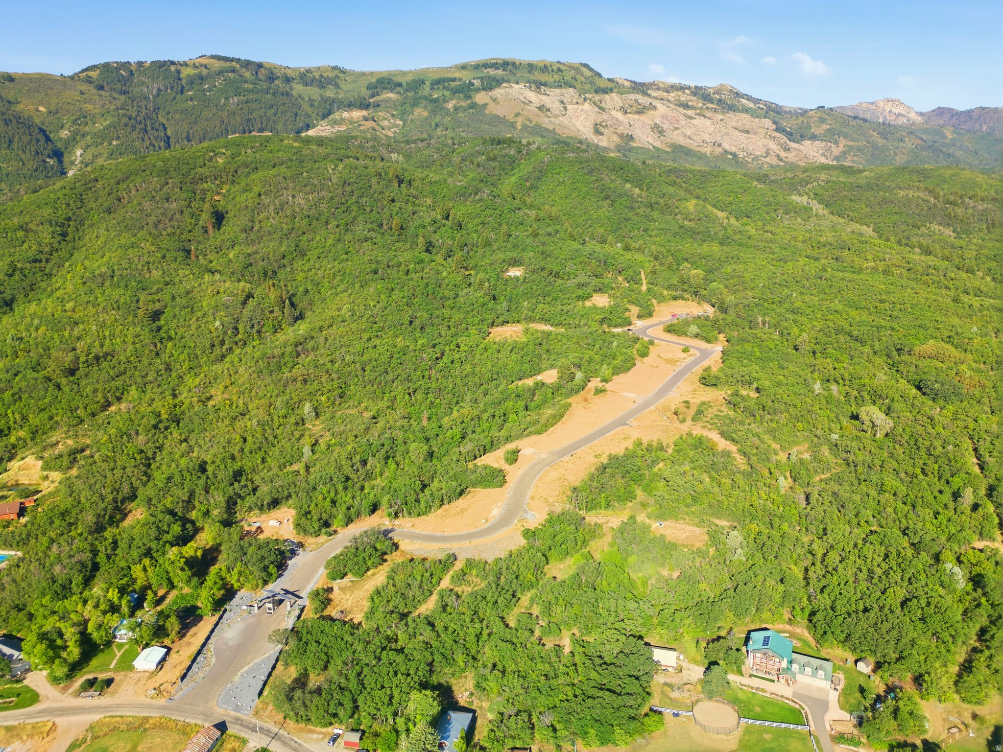 main property photo 9