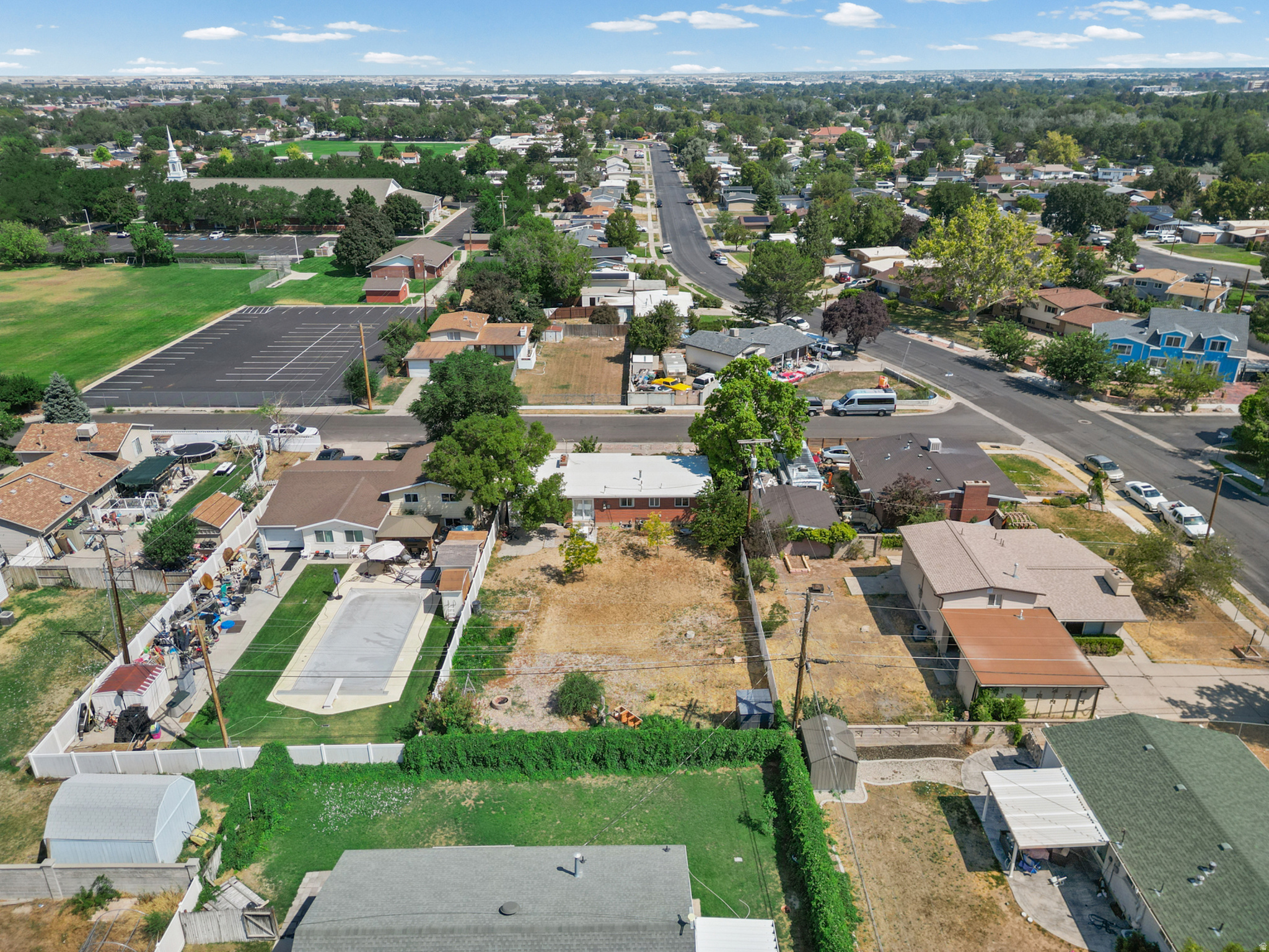 main property photo 35