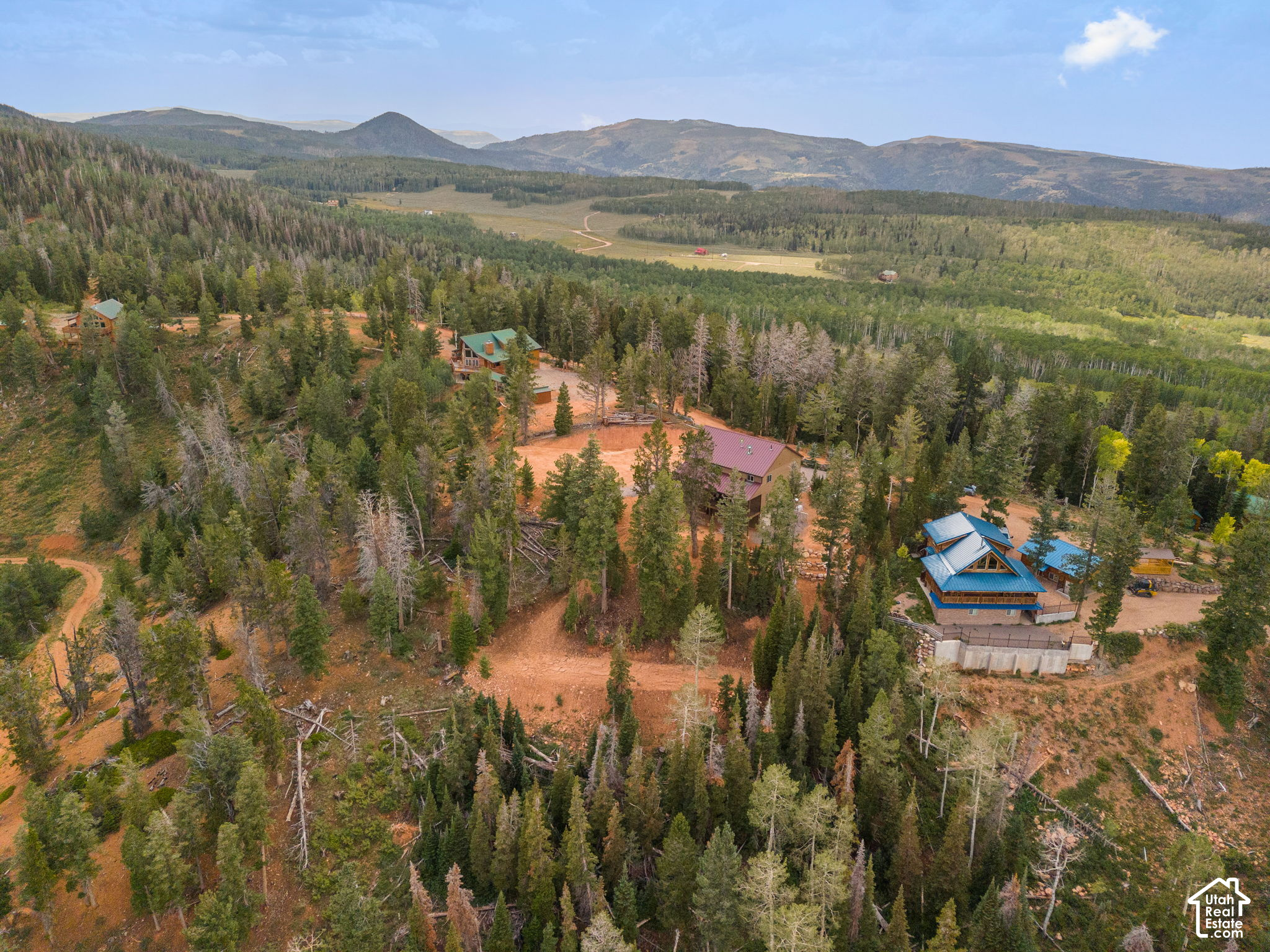 main property photo 40