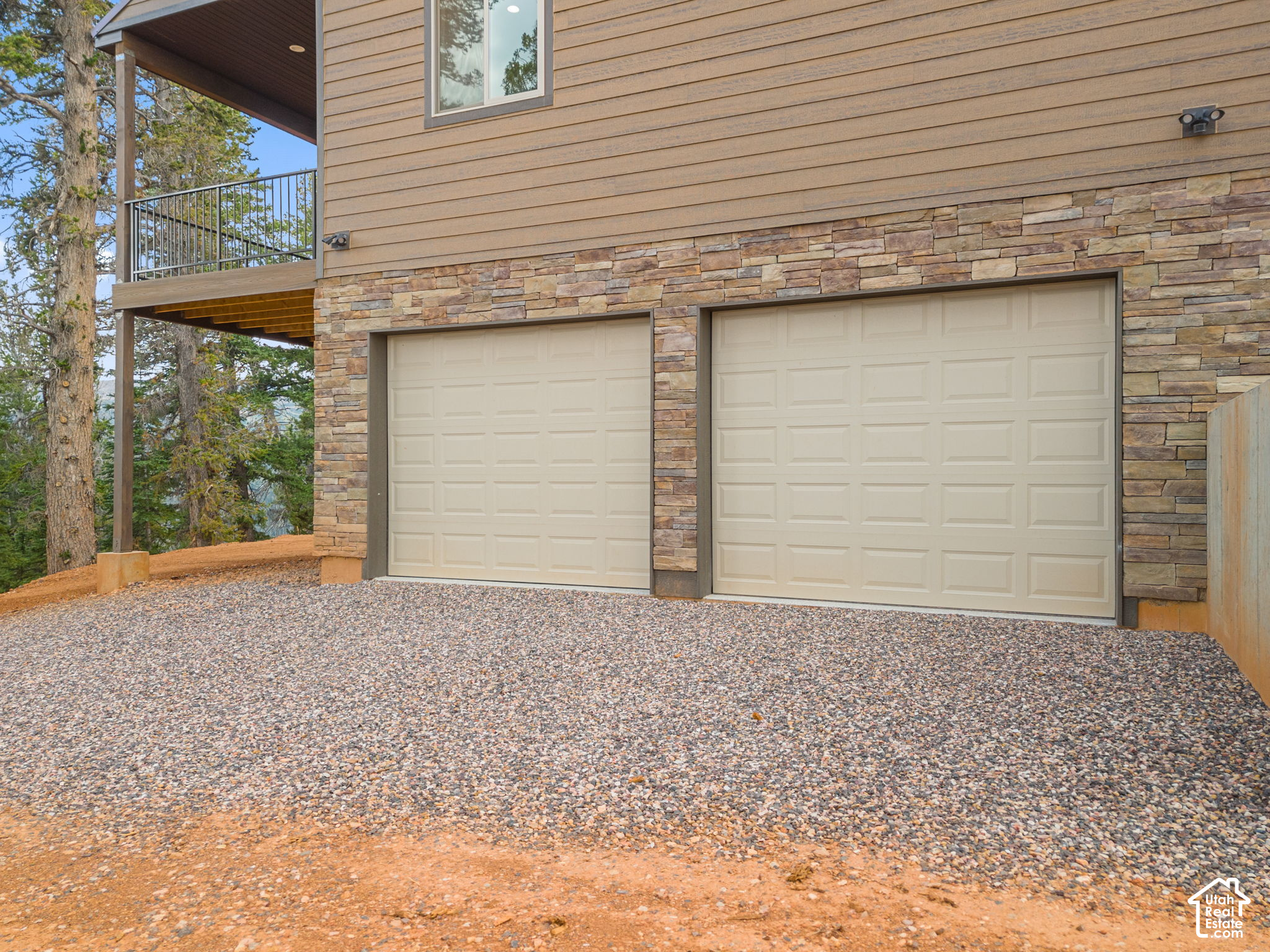 main property photo 61