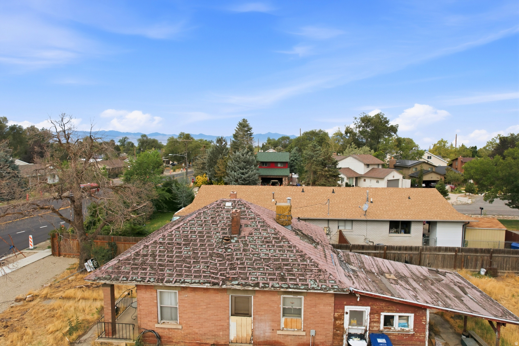 main property photo 14