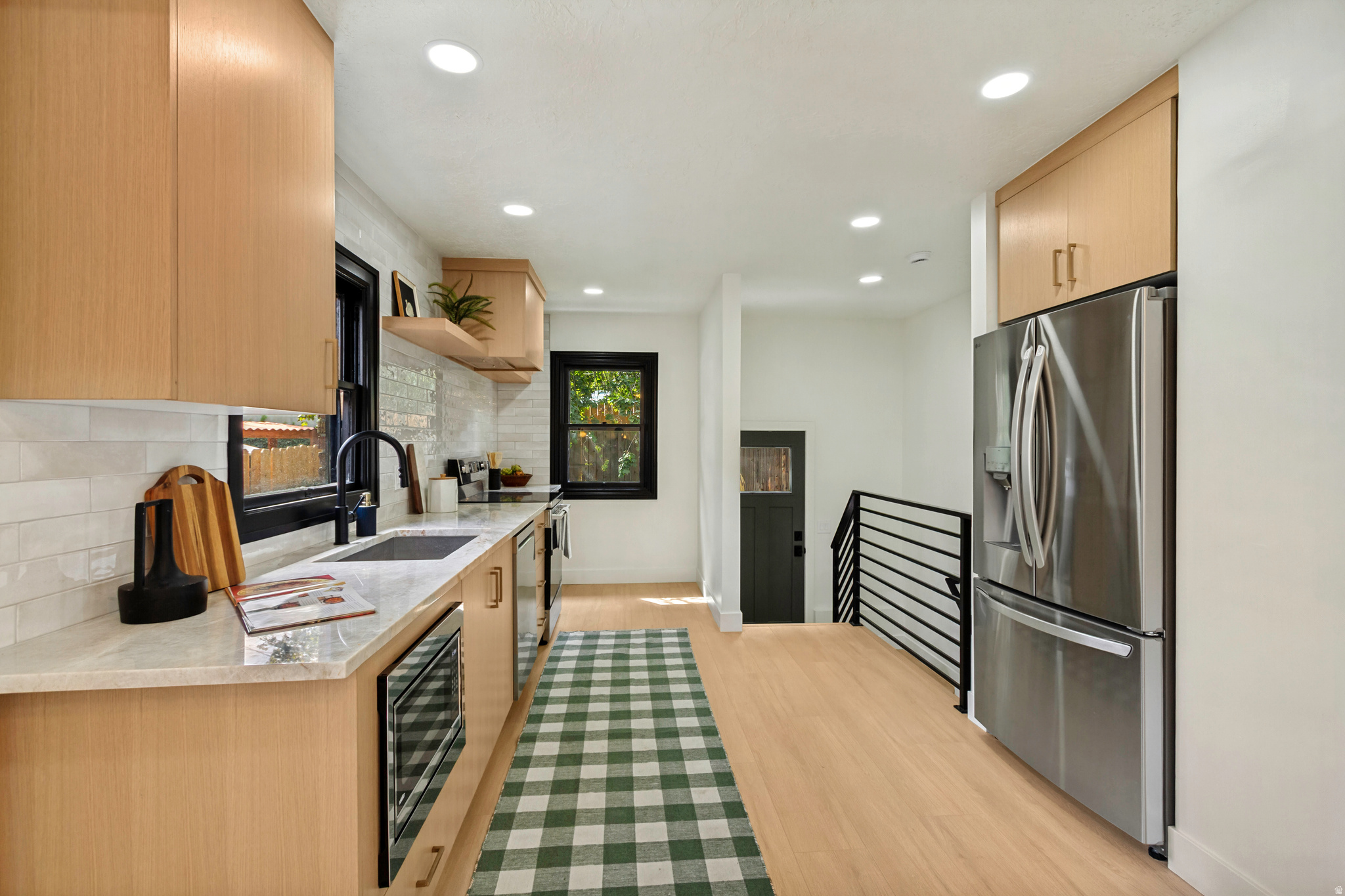 main property photo 20