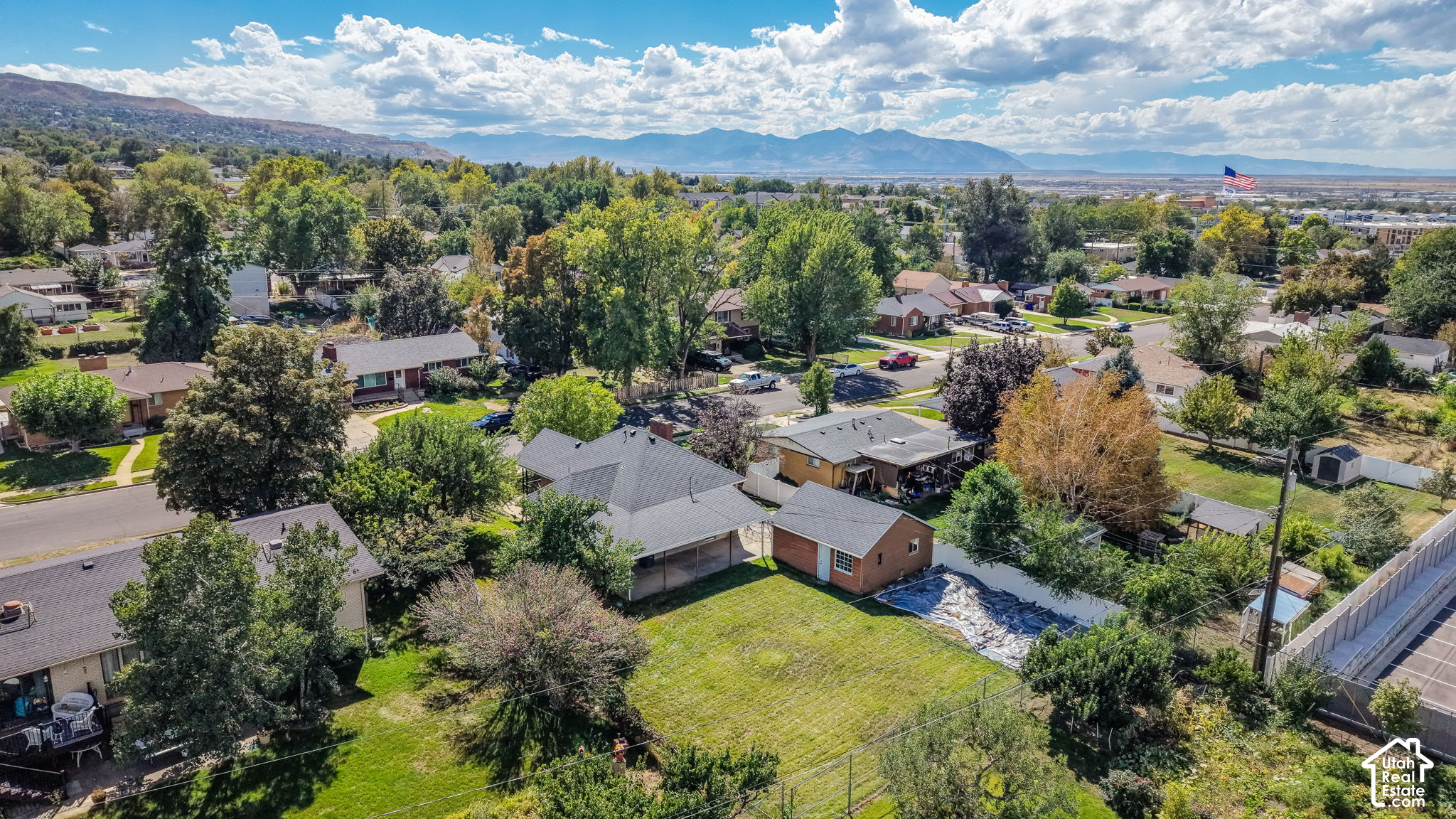 main property photo 41