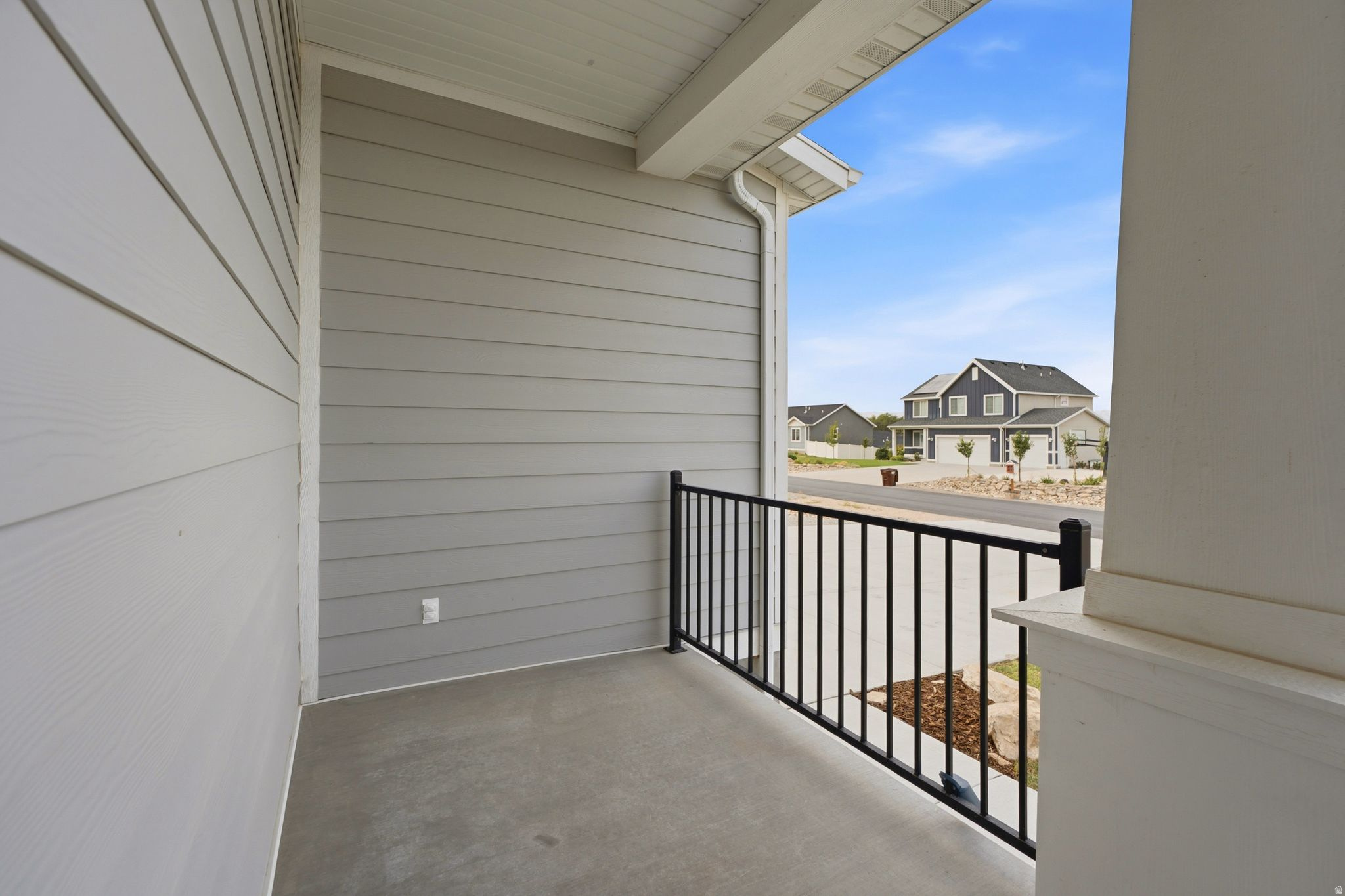 main property photo 76