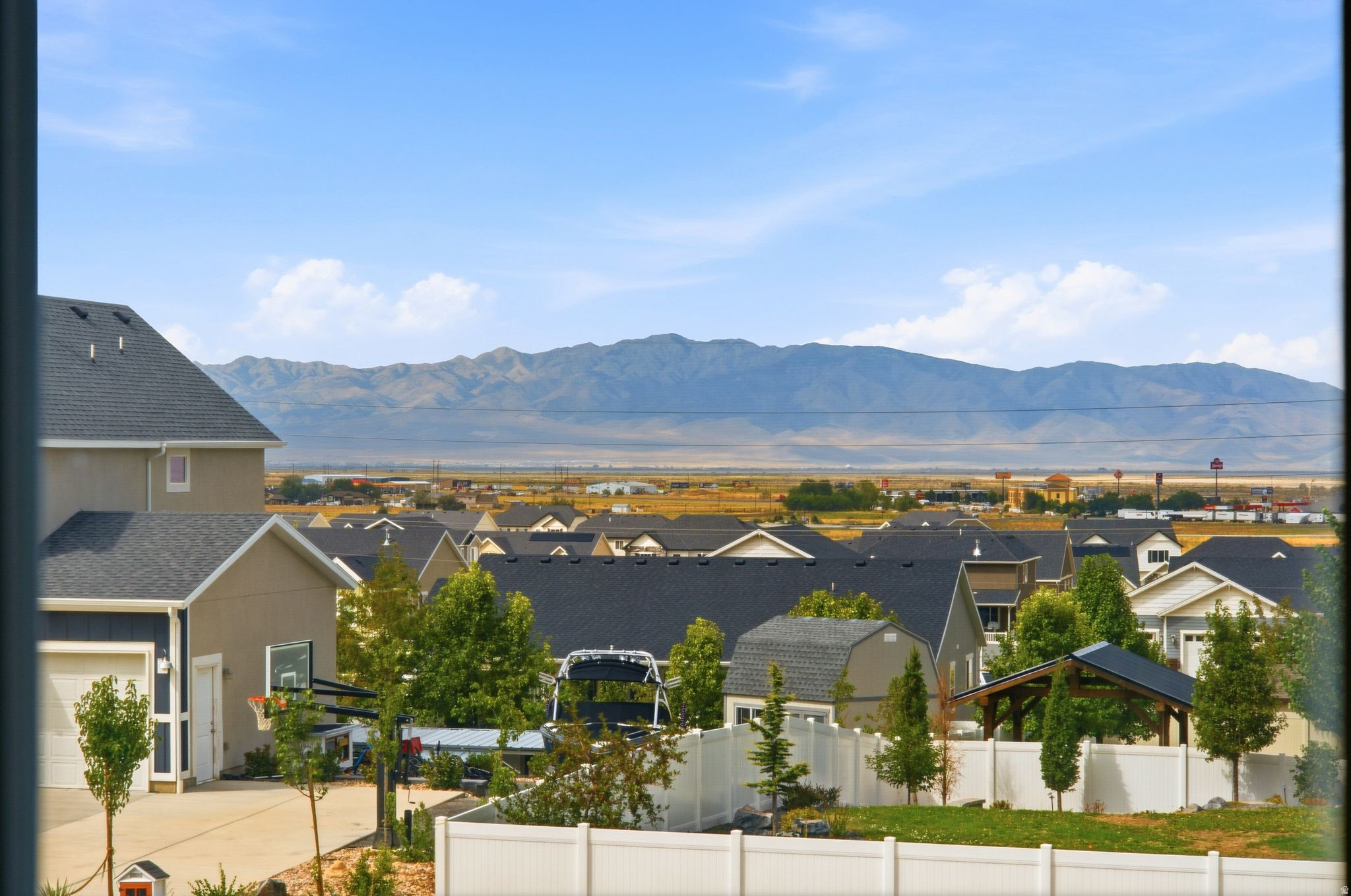 main property photo 85