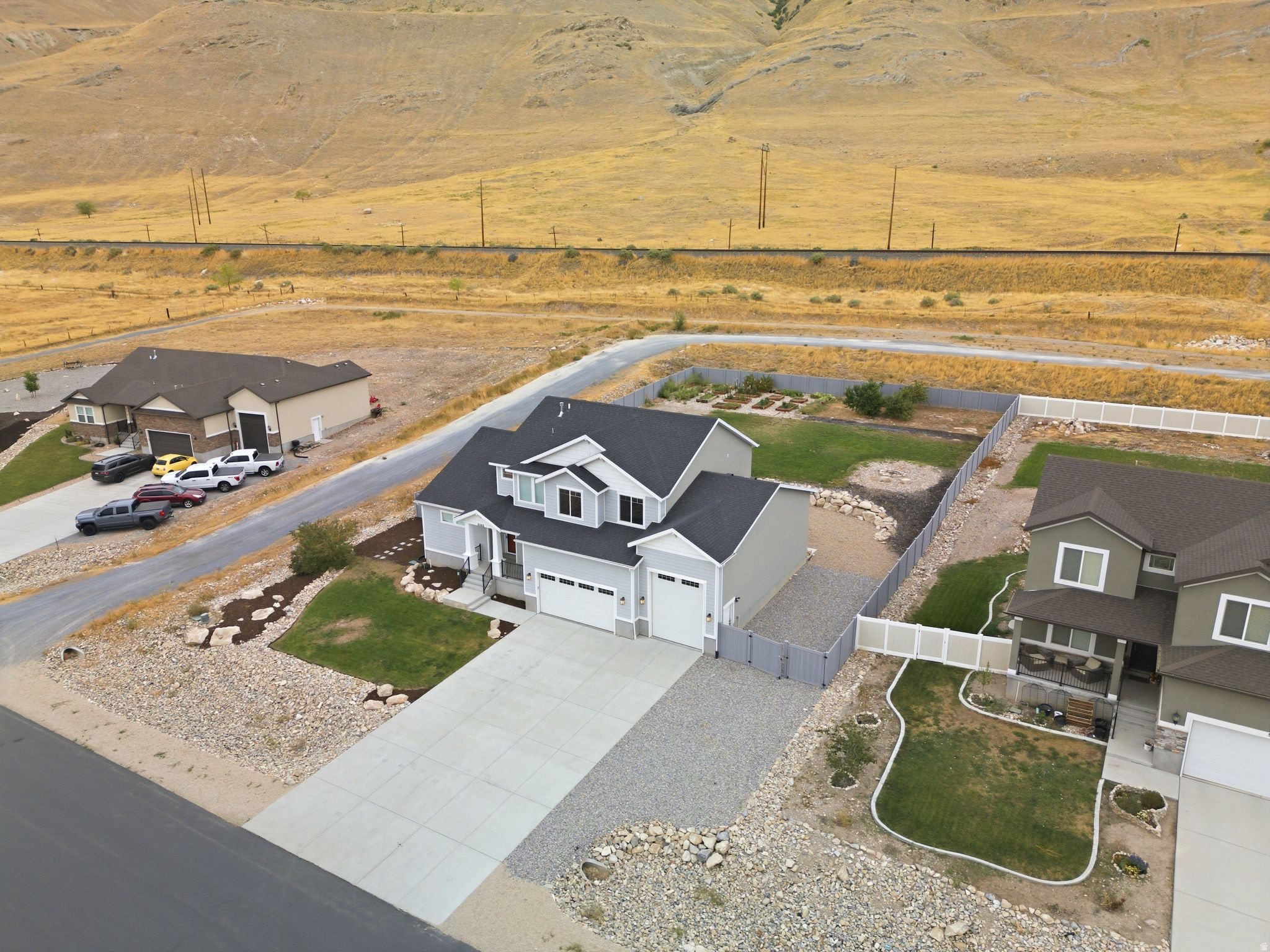 main property photo 89