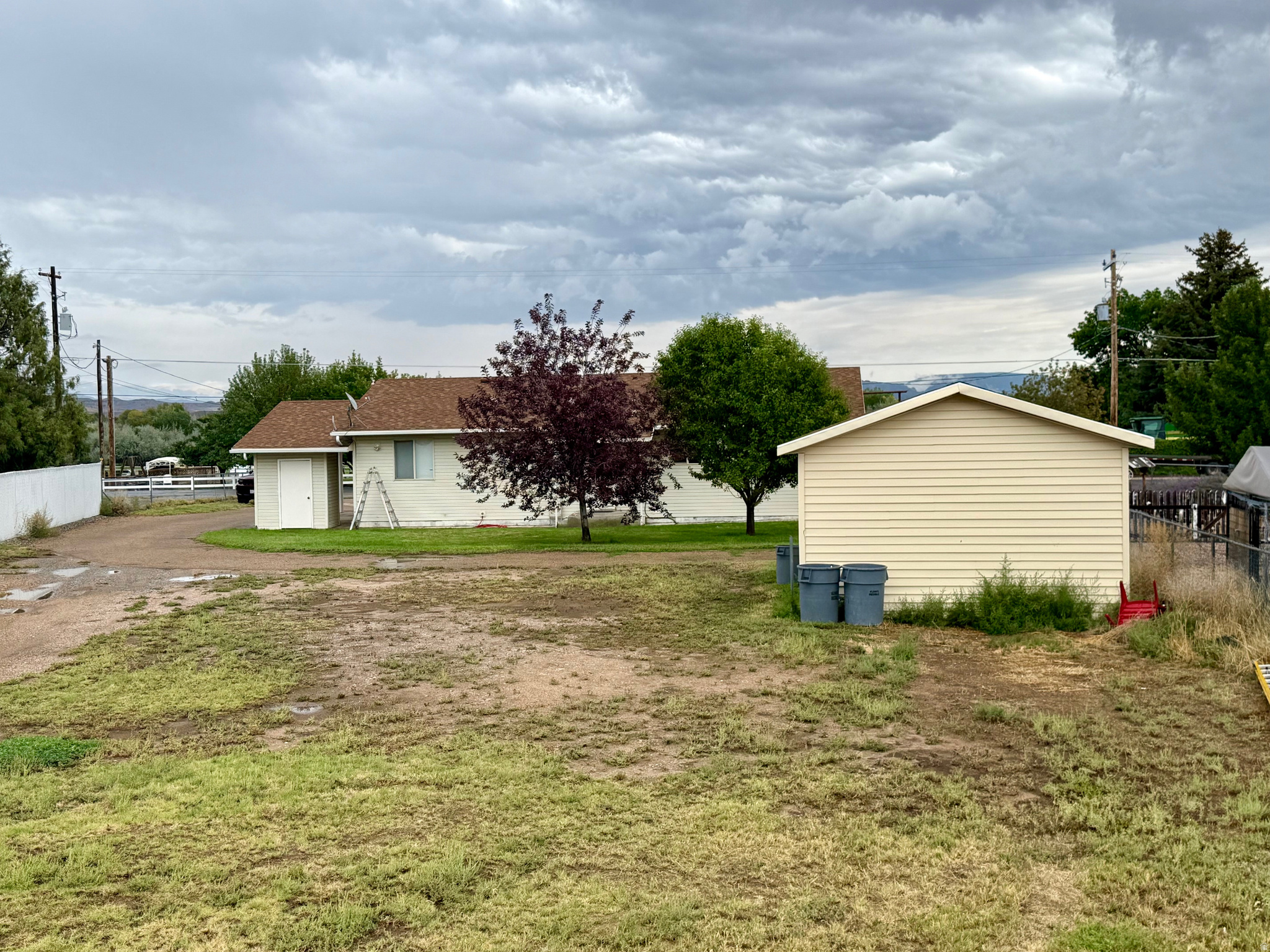 main property photo 5