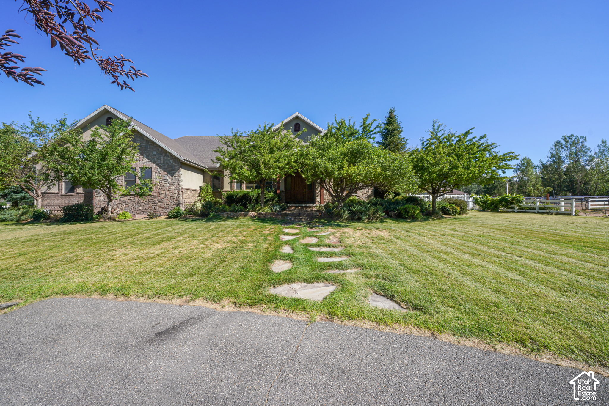 main property photo 86