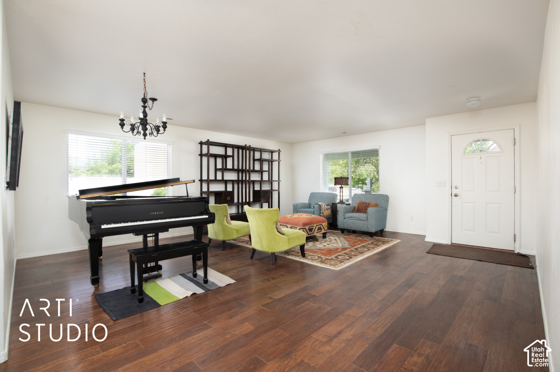 main property photo 9