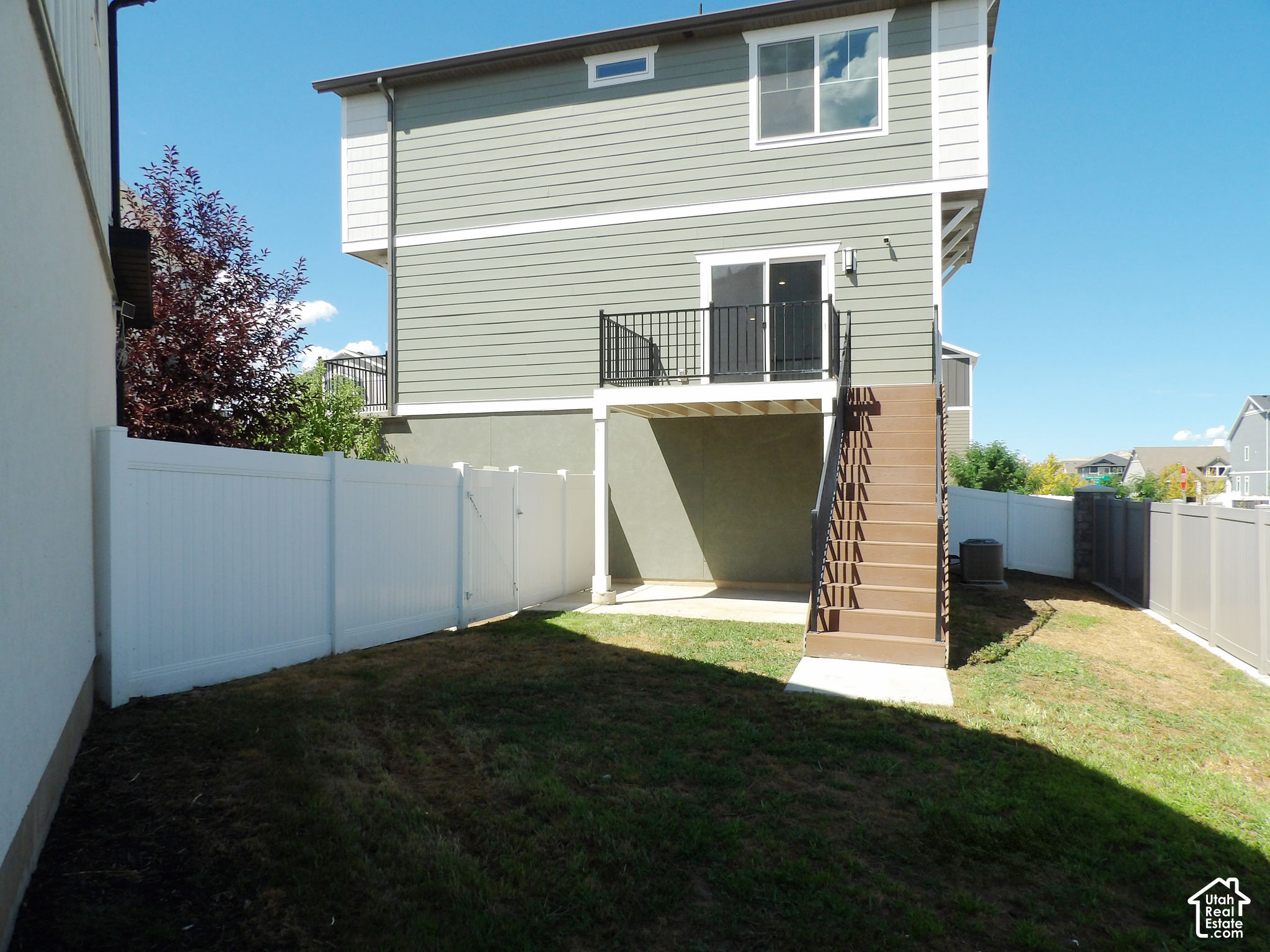main property photo 38